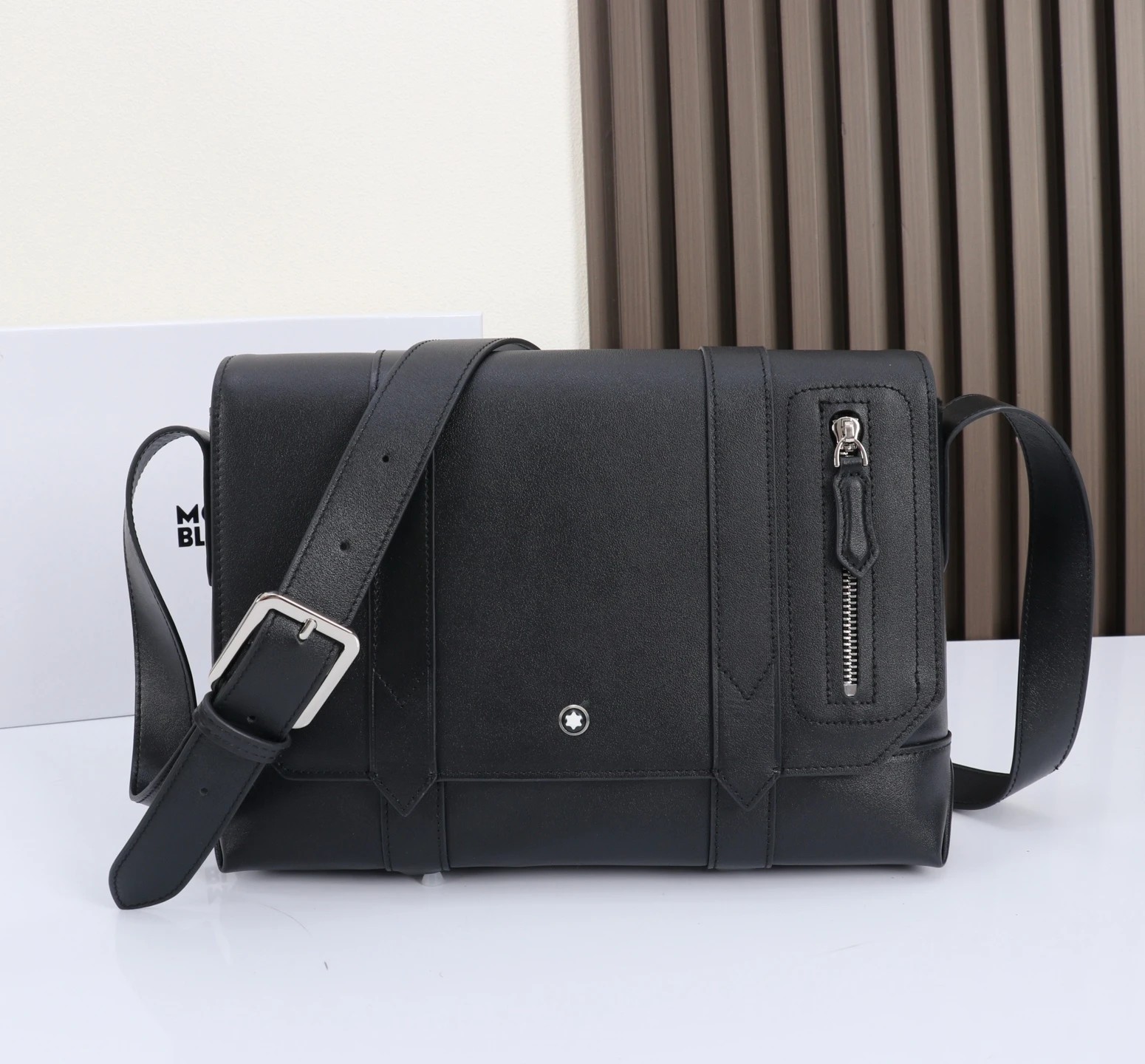 Montblanc Bag — 5b4f3cfb