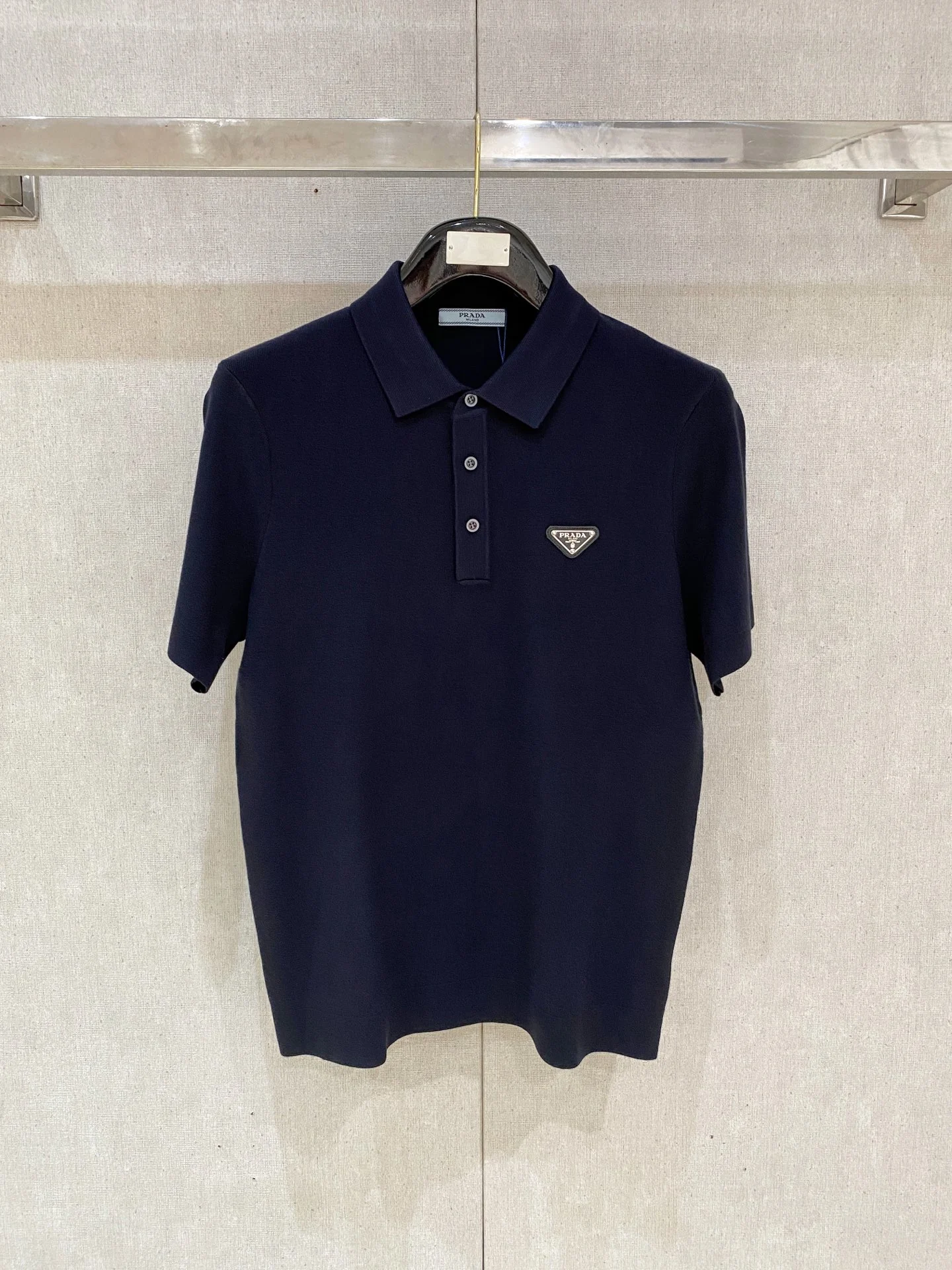 Prada T-Shirt — 17e975c7