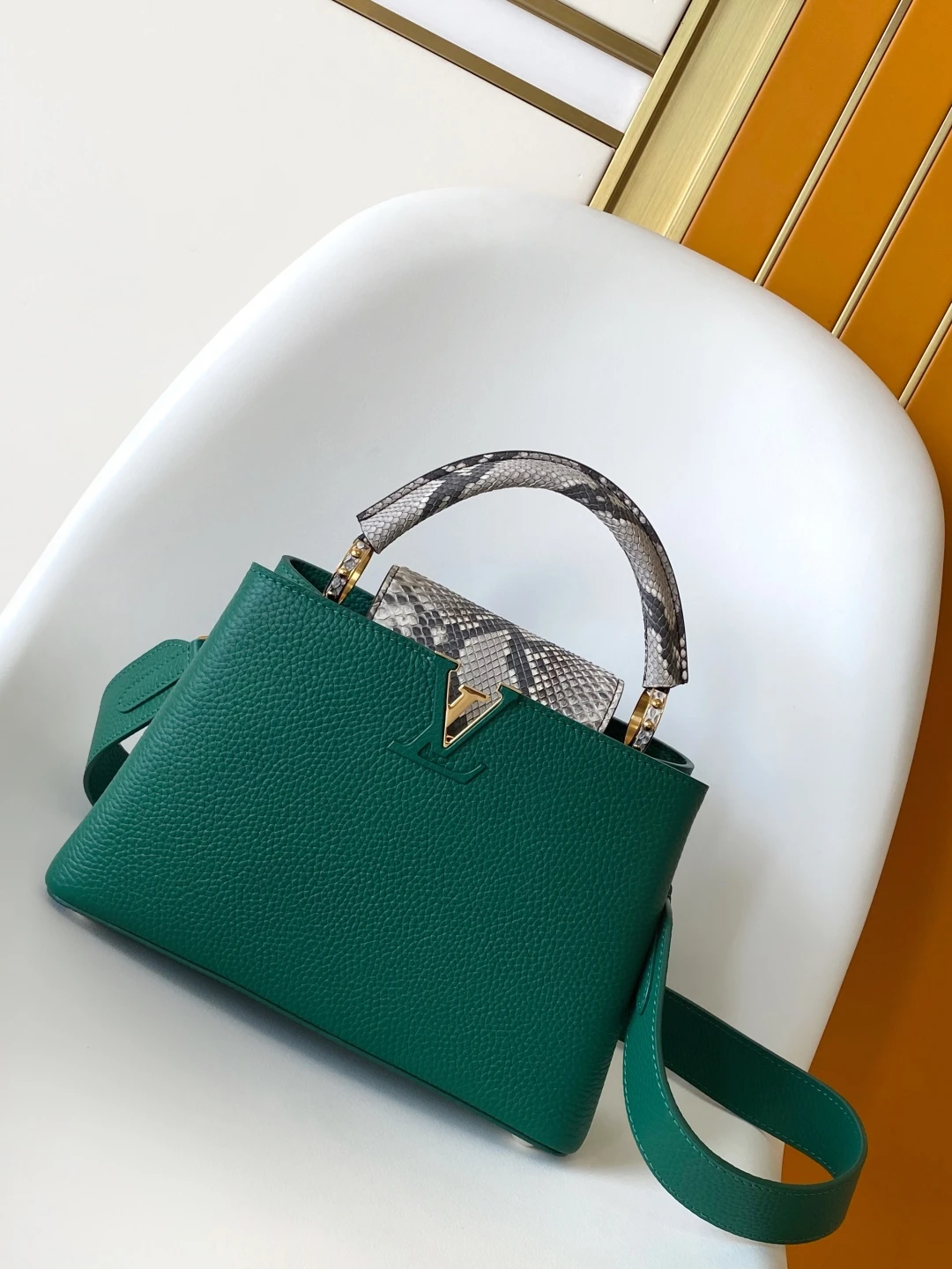 Louis Vuitton Bag — 499142cb