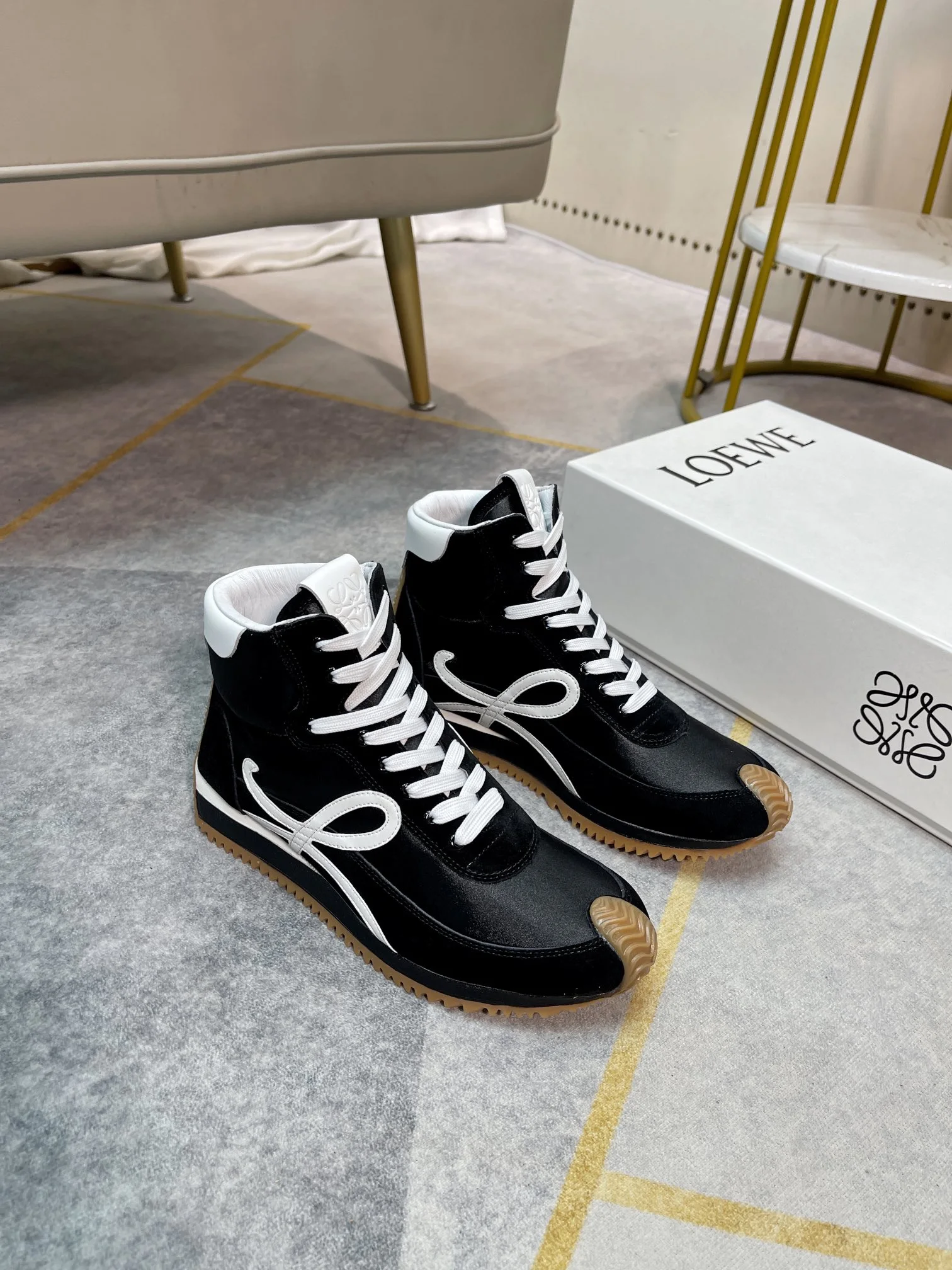 Loewe Sneakers — 6f8b29f5