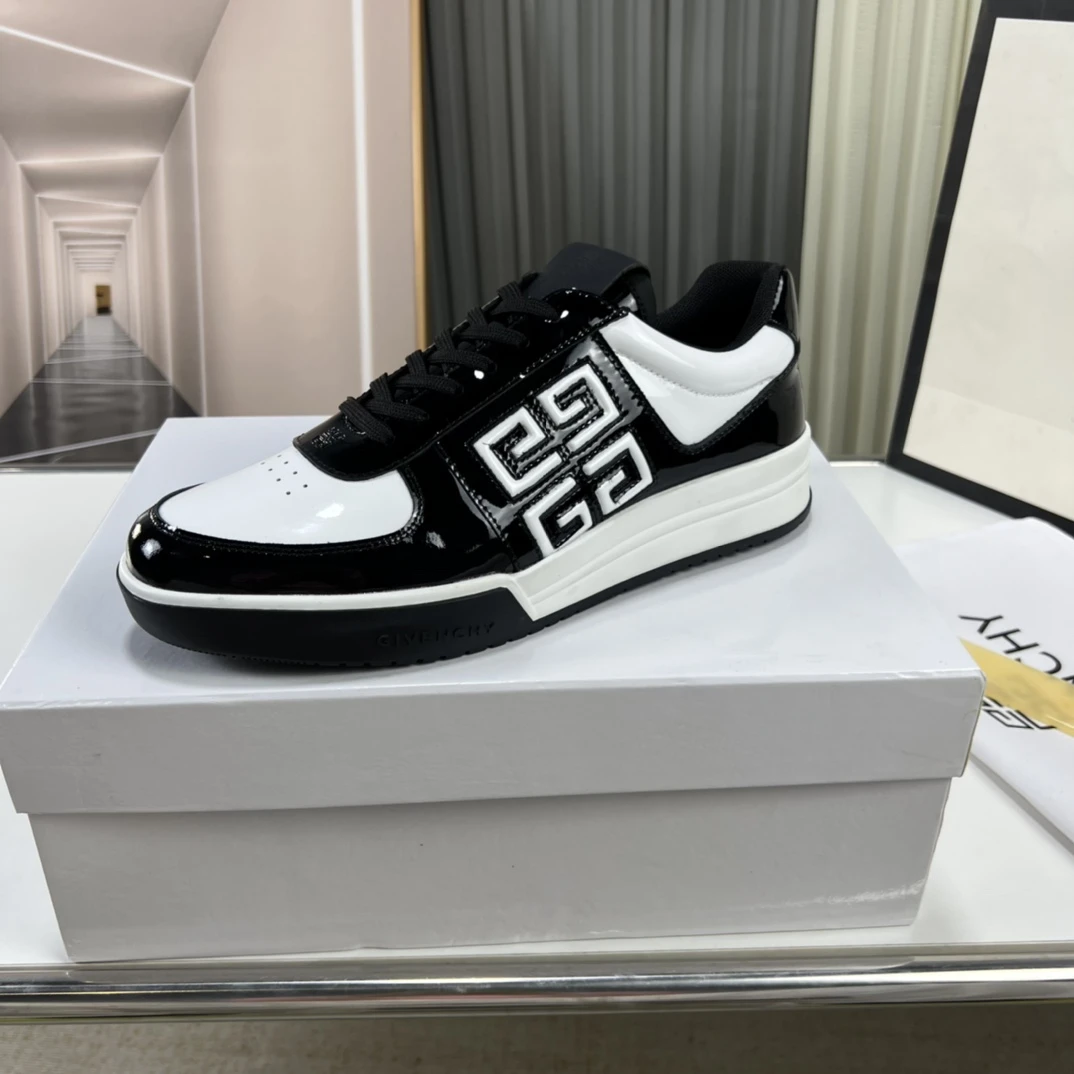 Givenchy Shoes — 450c08e0