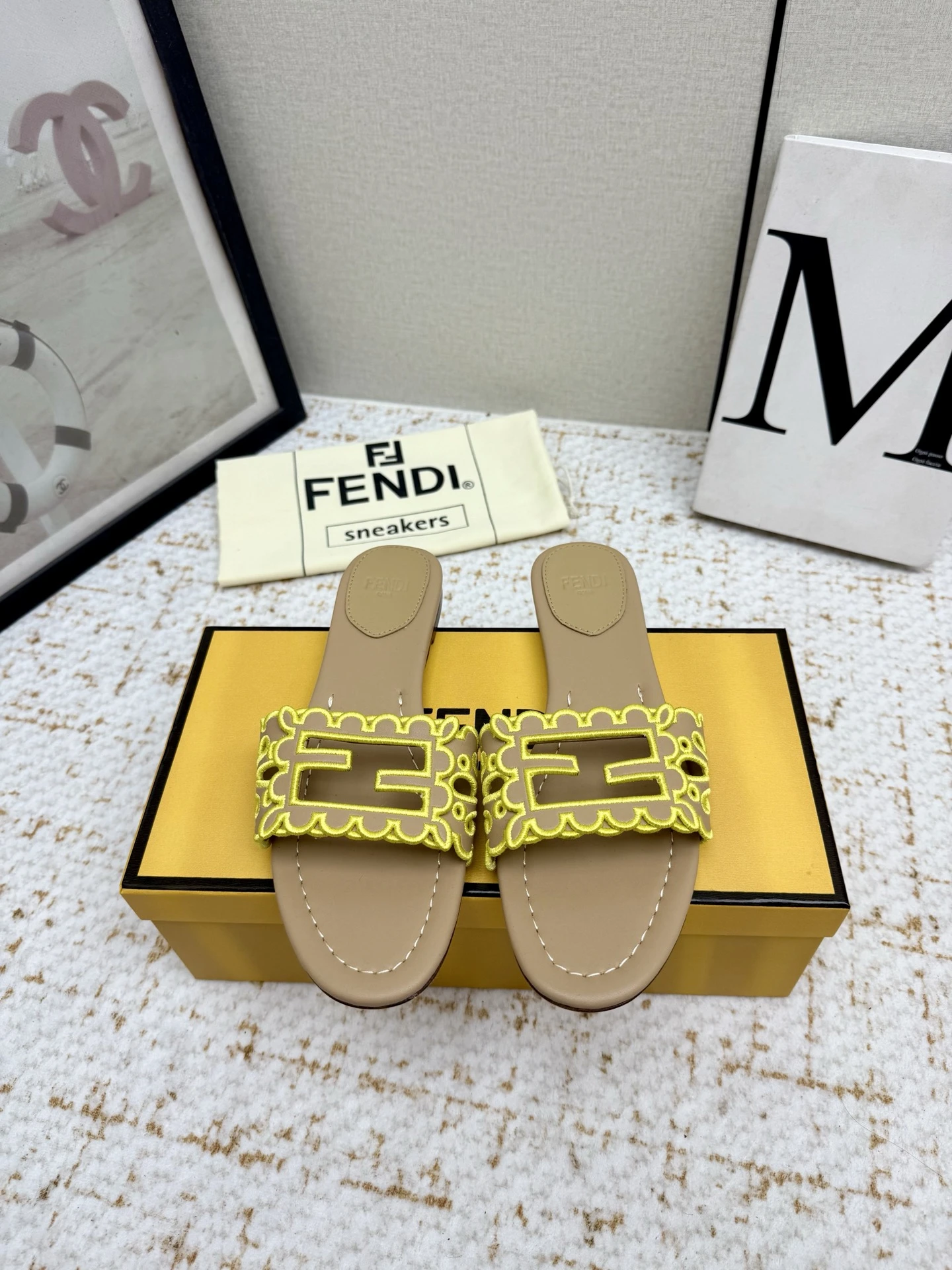 Fendi Slippers — f0c1823a