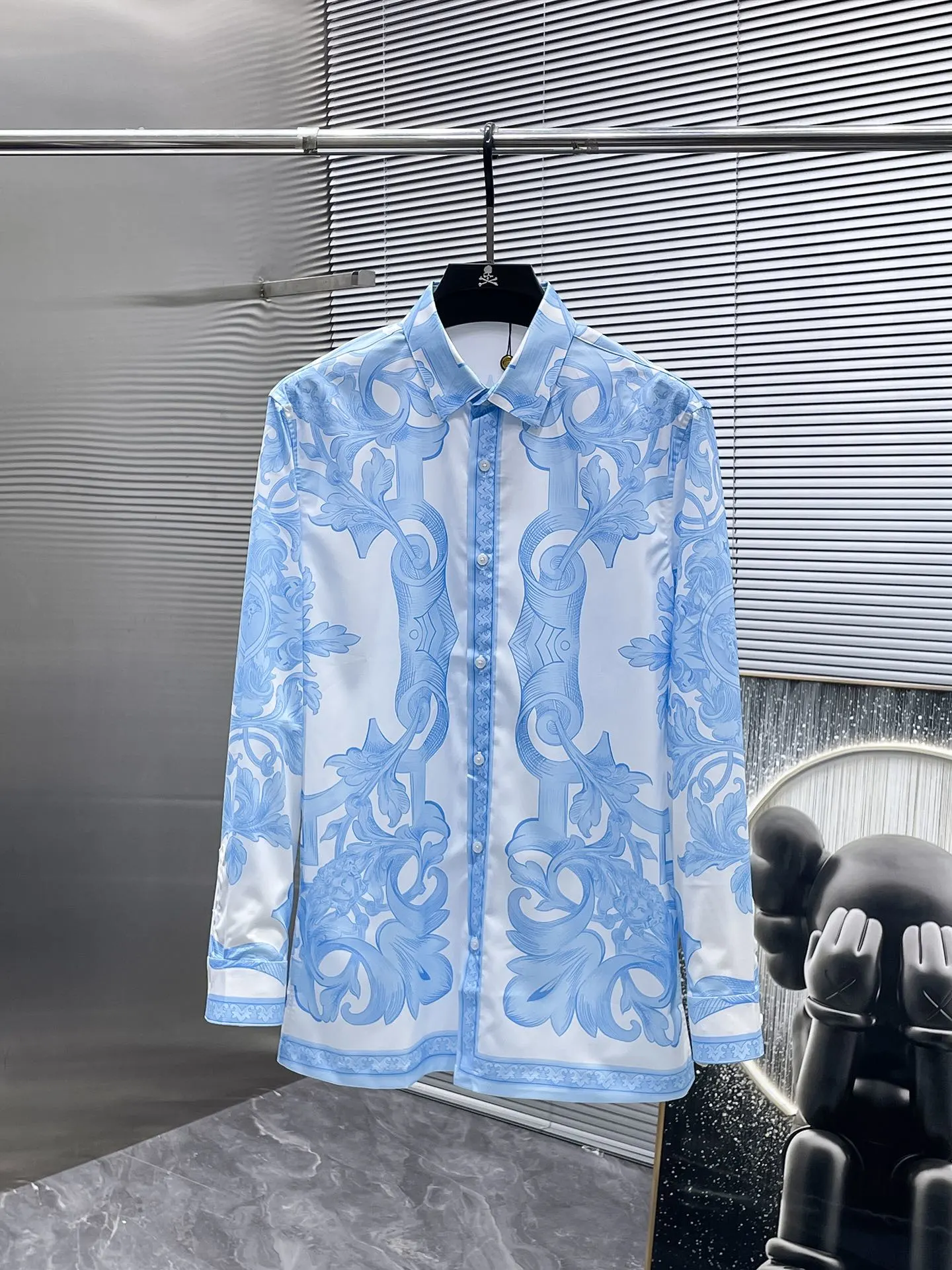 Versace Shirts — 88b6e7cc
