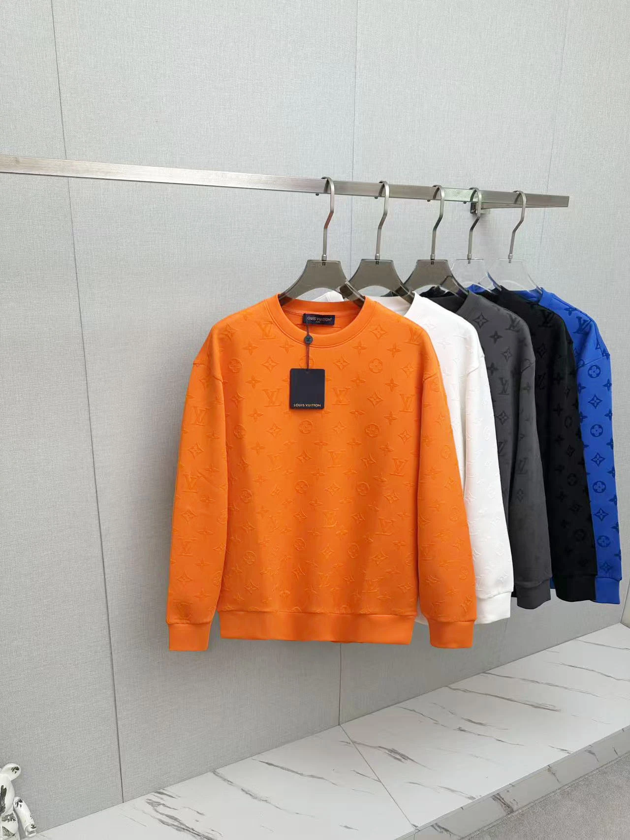 Louis Vuitton Sweatshirts — 345c1c49