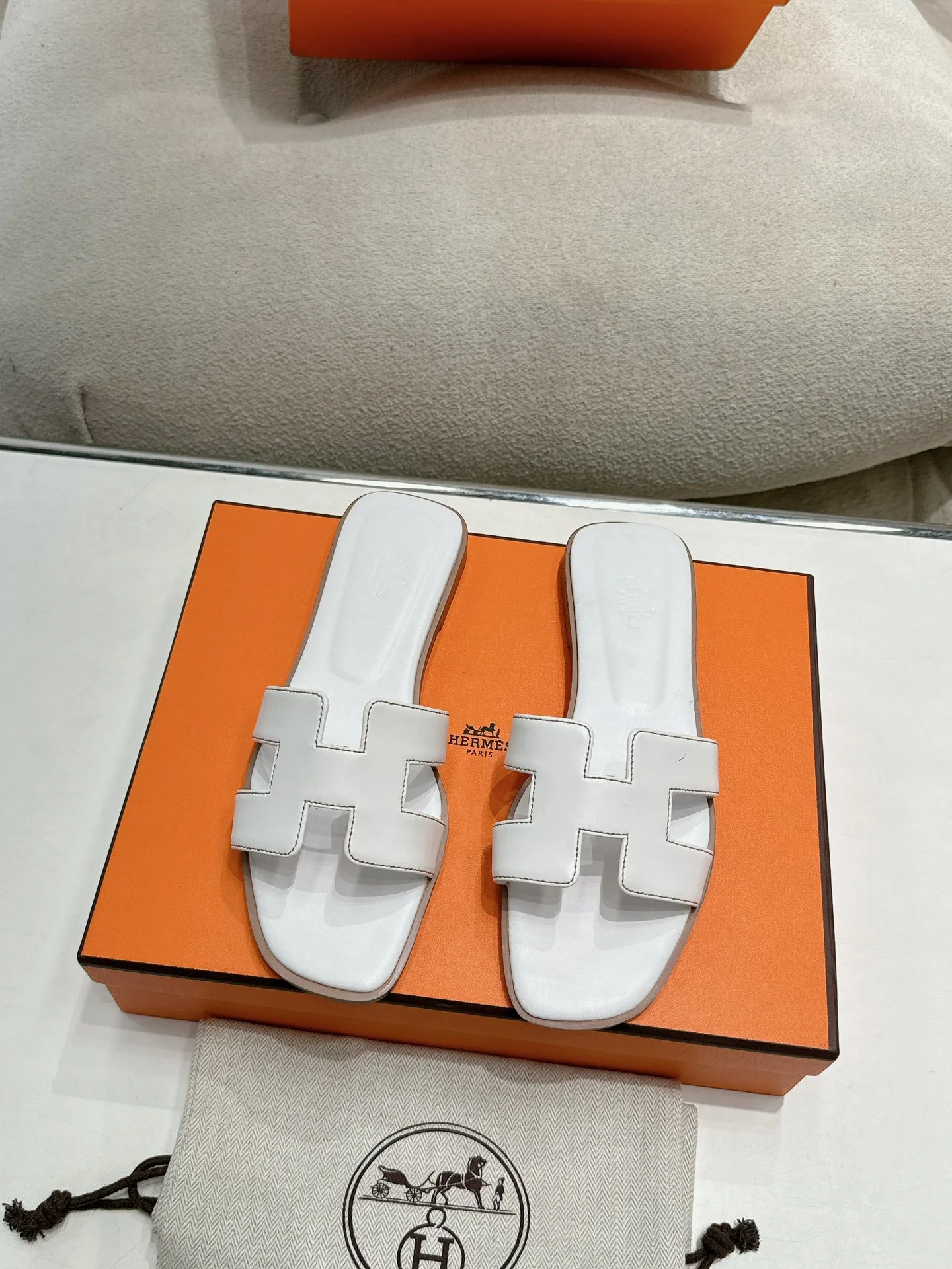 Hermès Slippers — 2c58457b