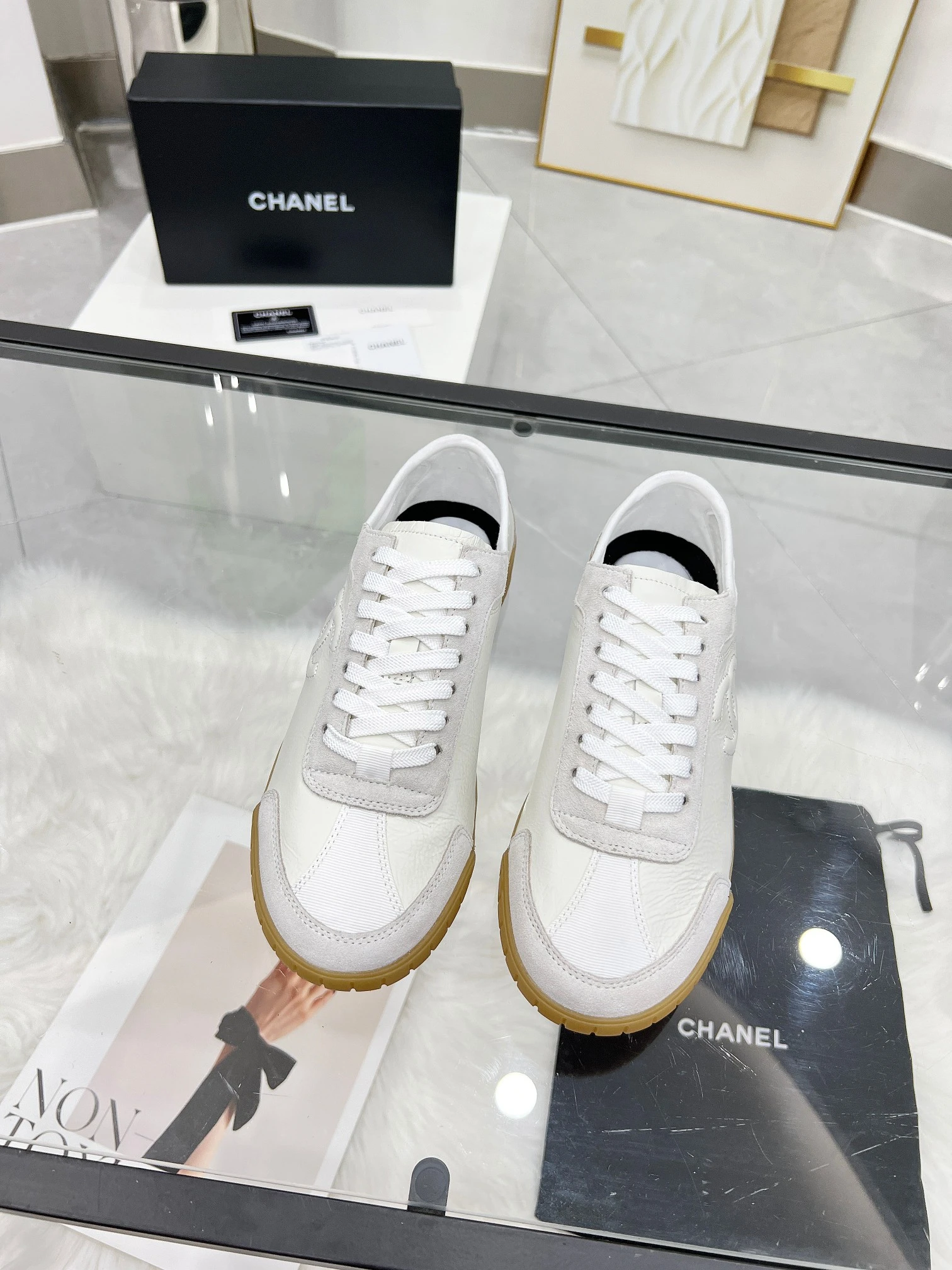 Chanel Sneakers — 60a7bfc8