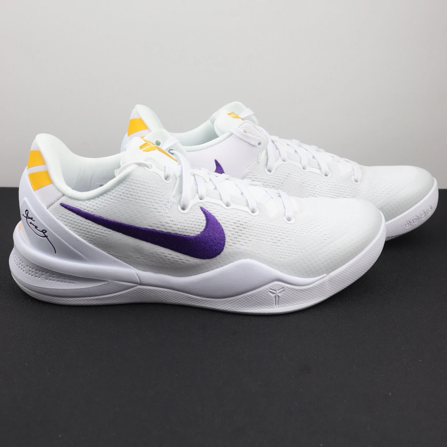 Sneakers — 982bfa80