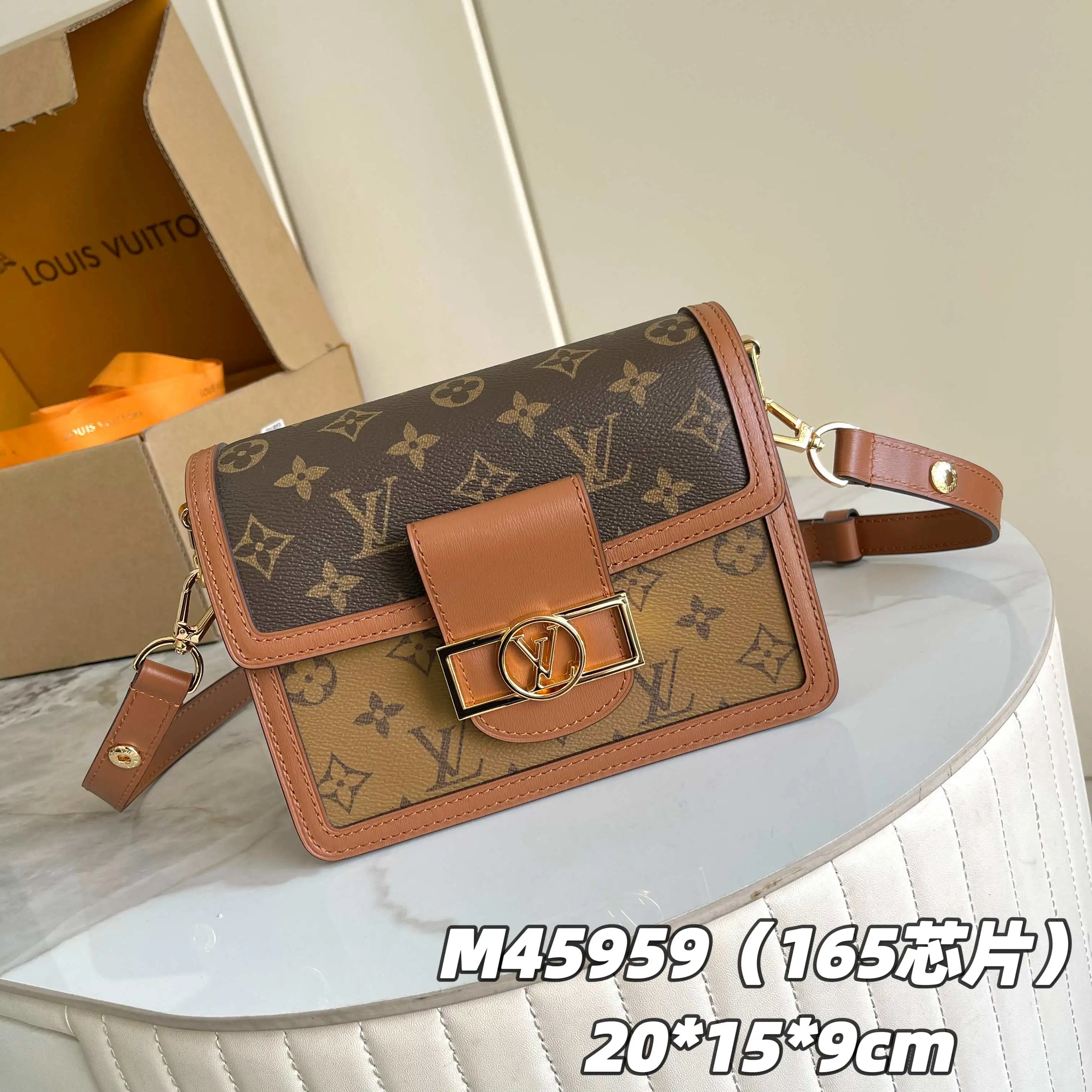 Louis Vuitton Bag — 3fdab917