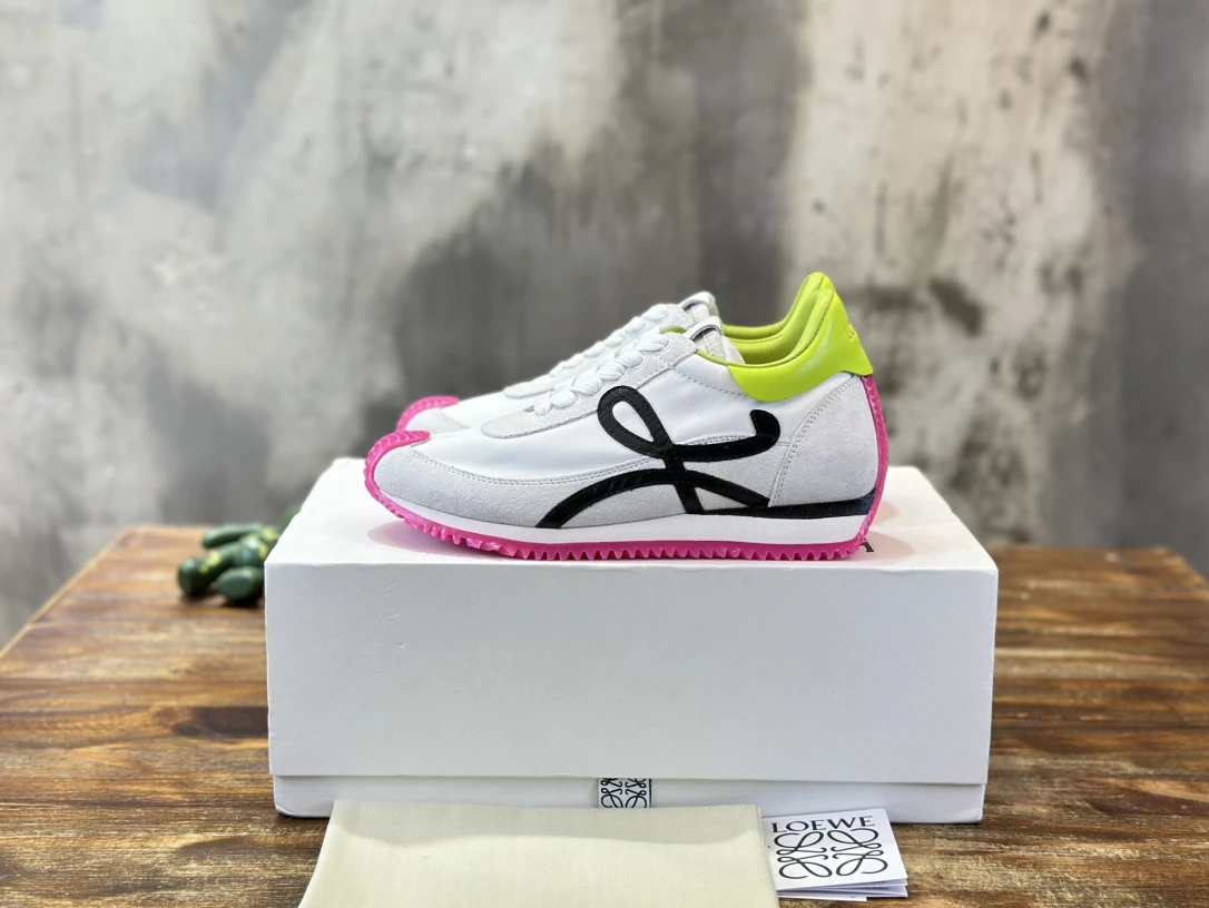 Loewe Sneakers — 54927f68