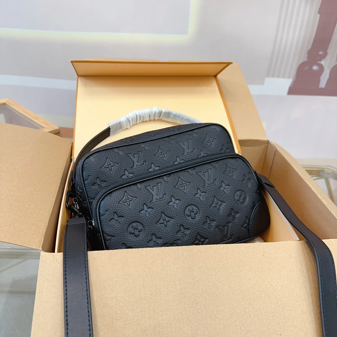Louis Vuitton Bag — 65e65750