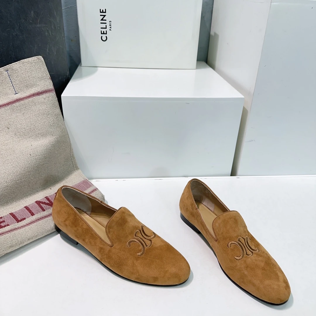 Celine Loafers — 76056b81