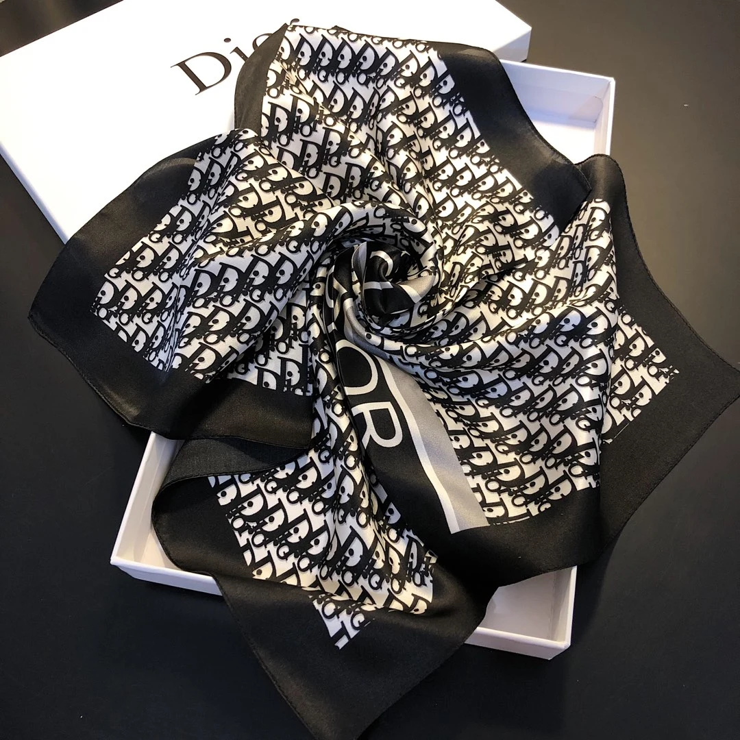 Dior Scarves — 900e396b