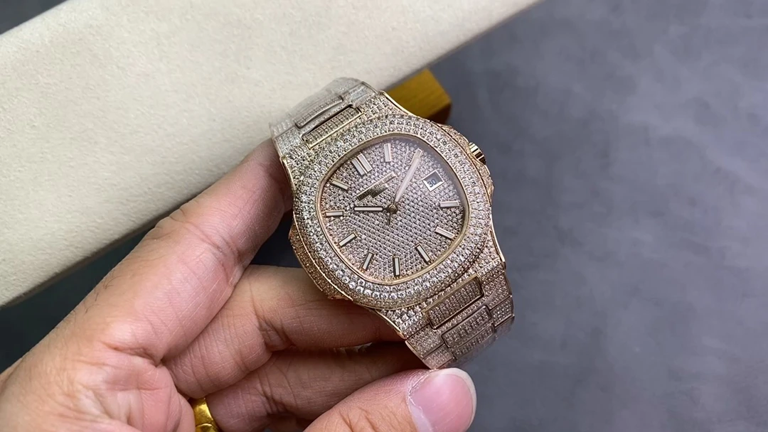 Watch — ffe62b6d