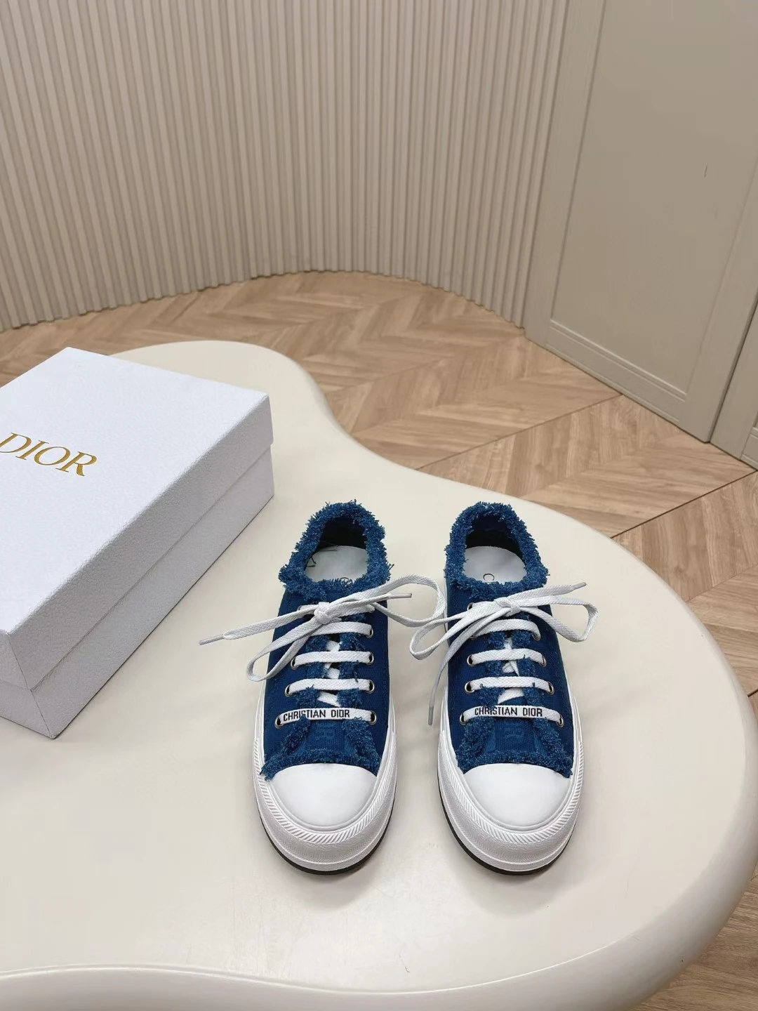 Dior Sneakers — 18e4f5cc