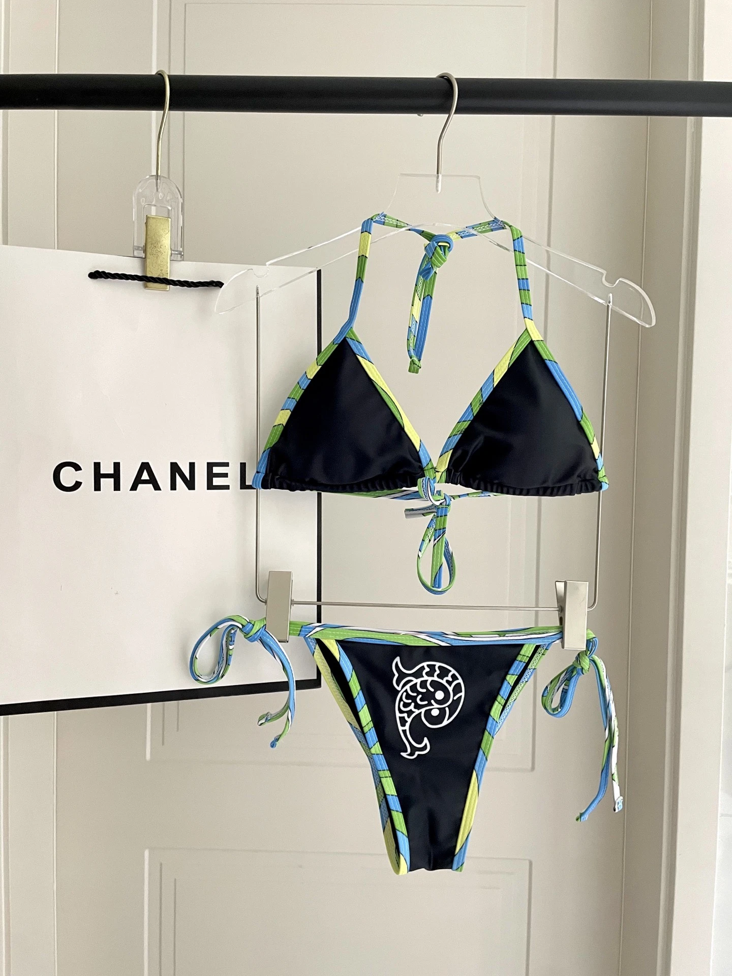 Swimwear — d03ea83e