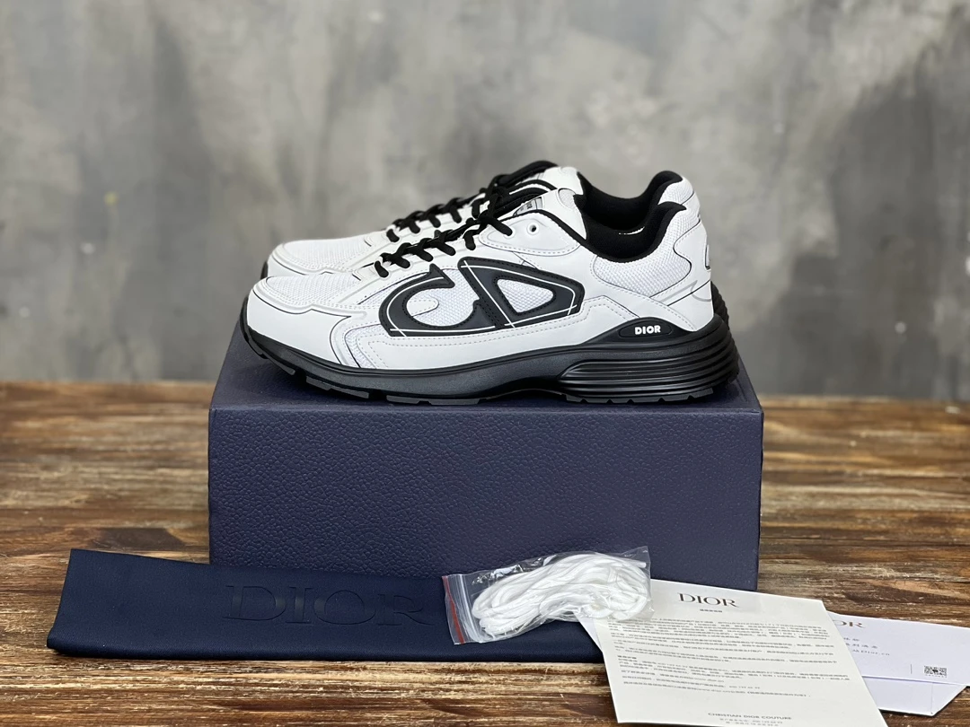Dior Sneakers — f002e706