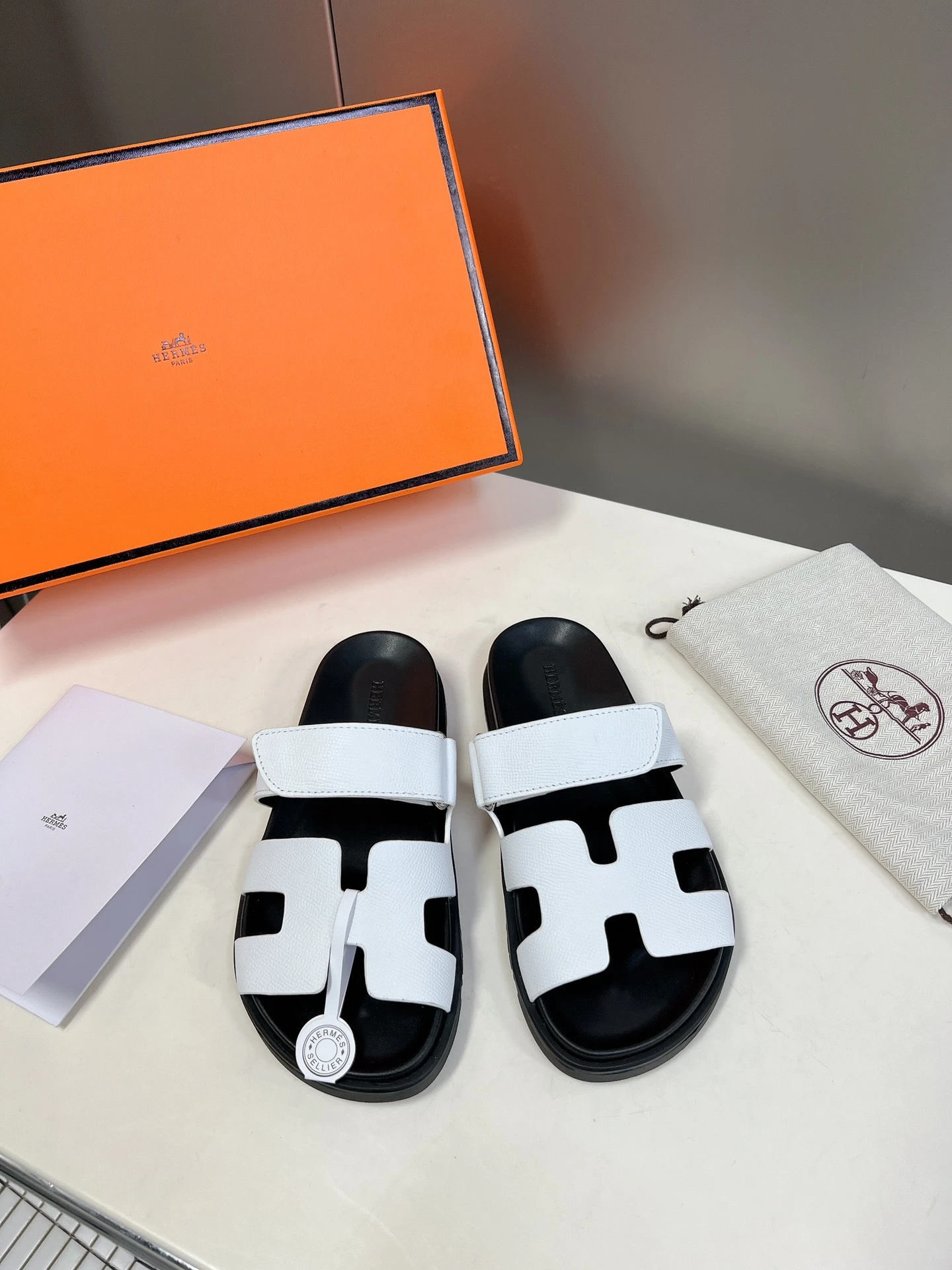Hermès Slippers — 4c4185cc