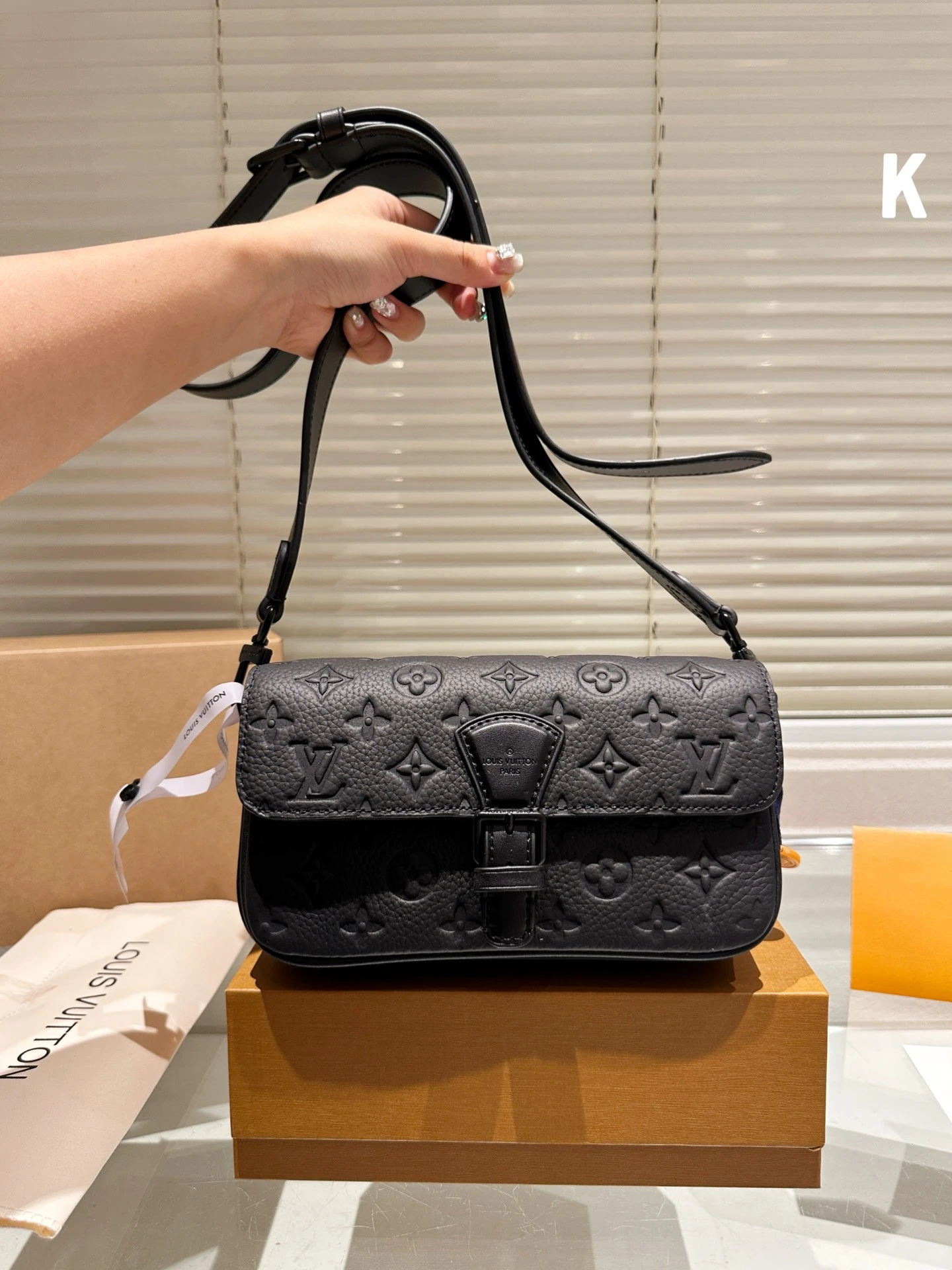 Louis Vuitton Bag — 73577da5