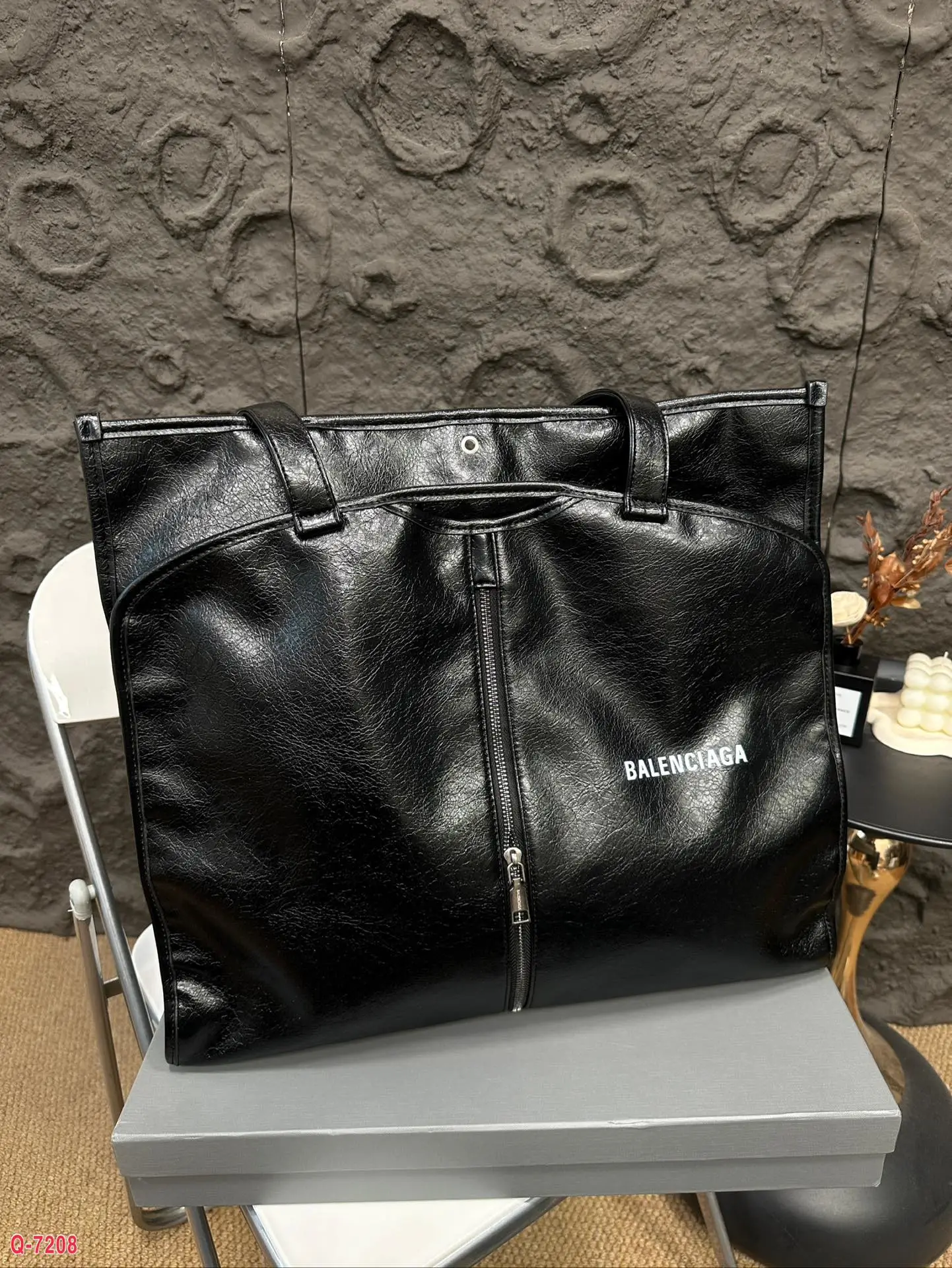 Balenciaga Bag — 7bd70ddb