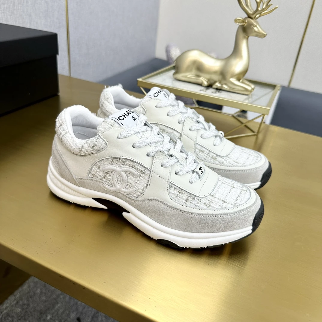 Chanel Sneakers — 3a78e47d