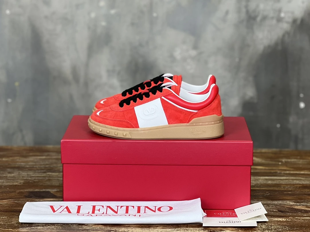 Valentino Sneakers — 773bbc5a