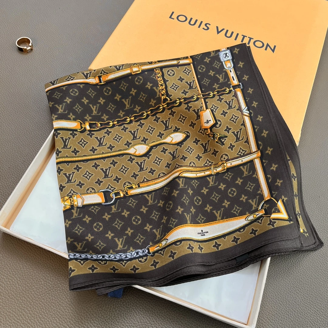 Louis Vuitton Scarves — 7c5b67d2