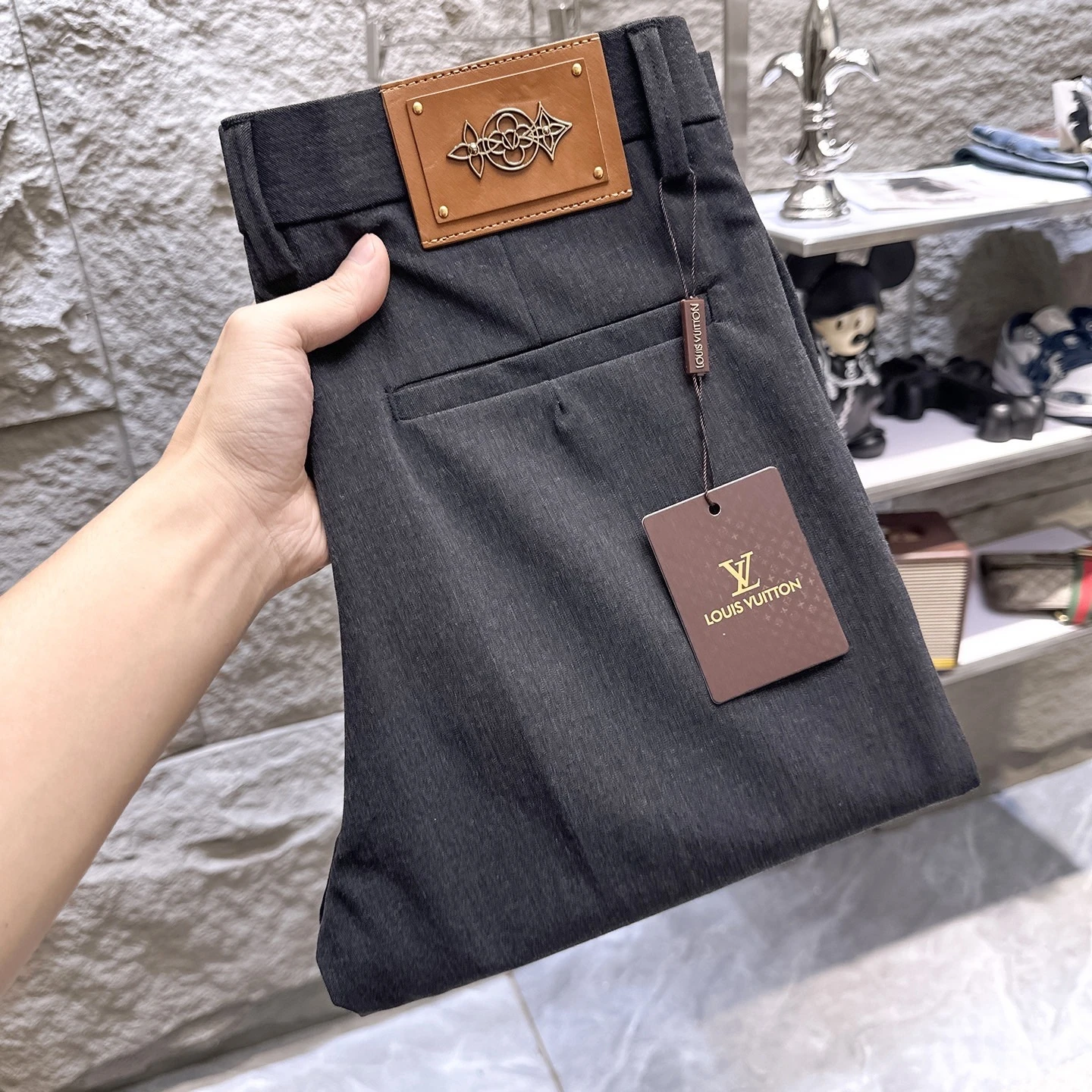 Louis Vuitton T-Shirt — 851ef4ed