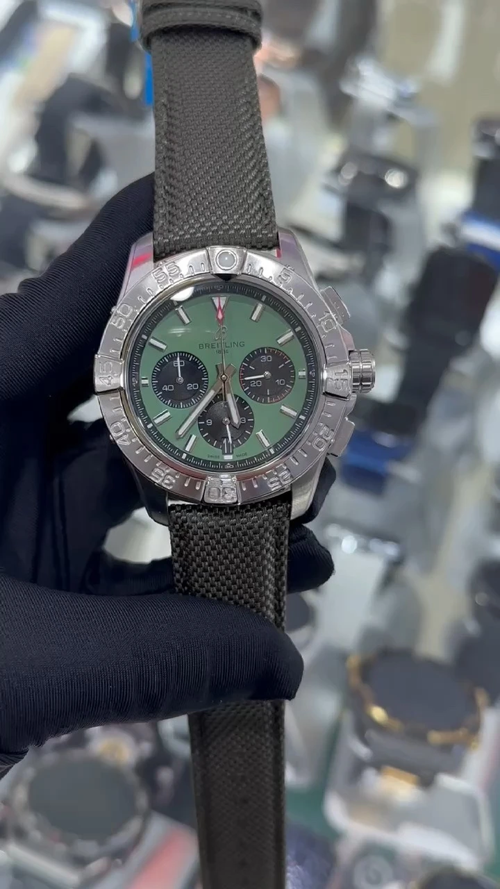 Breitling Watch — 4381ded4