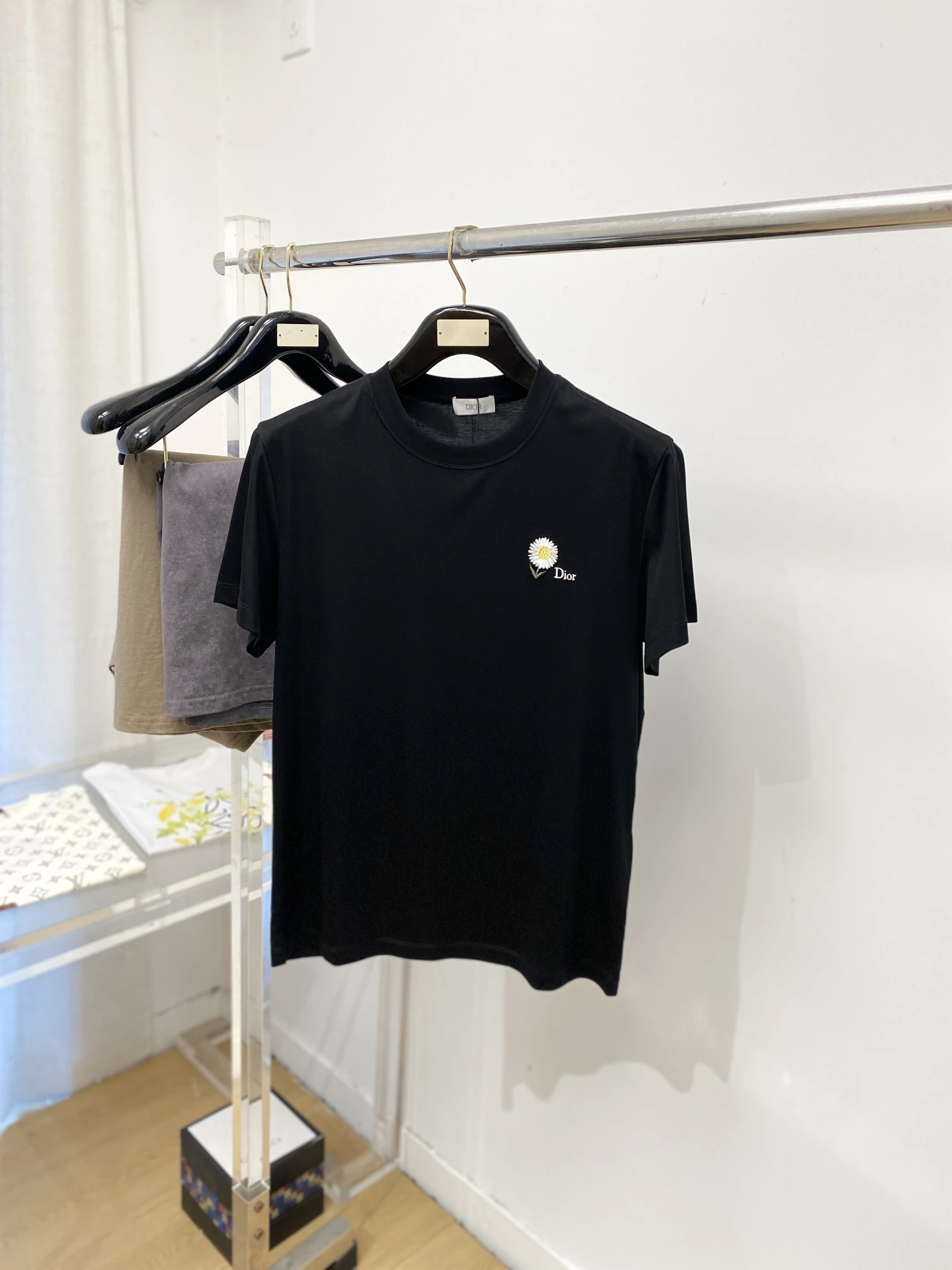 Dior T-Shirt — 22259034