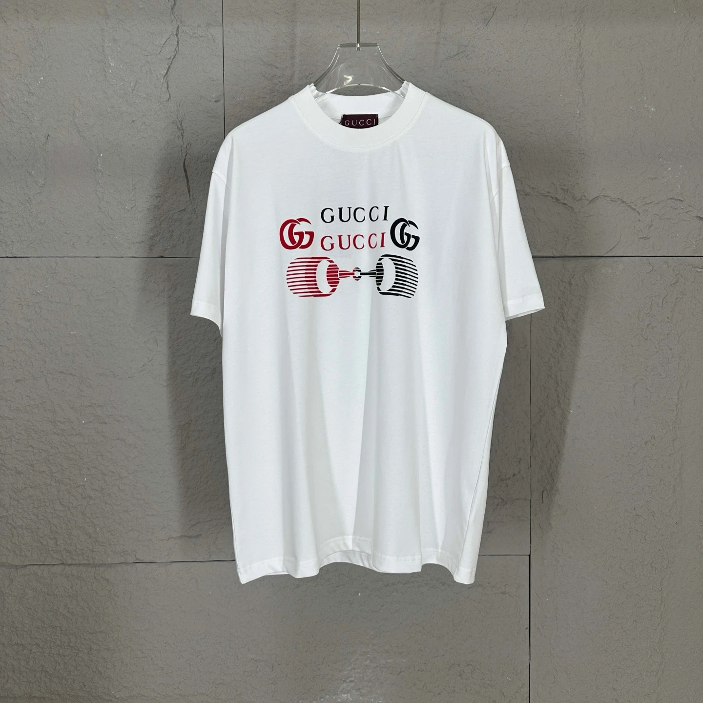 Gucci T-Shirt — 73e62099
