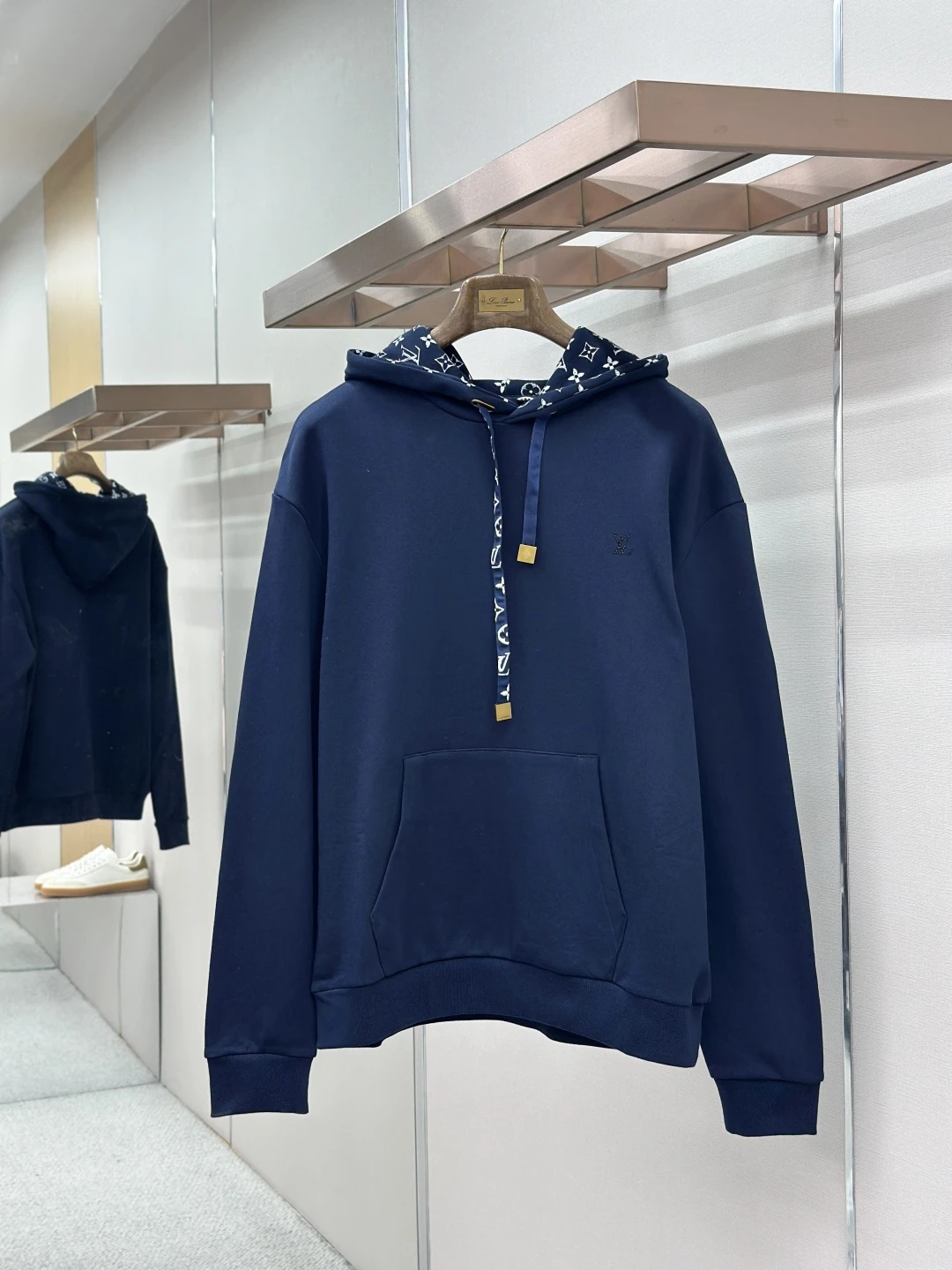 Louis Vuitton Hoodies — b57770a5