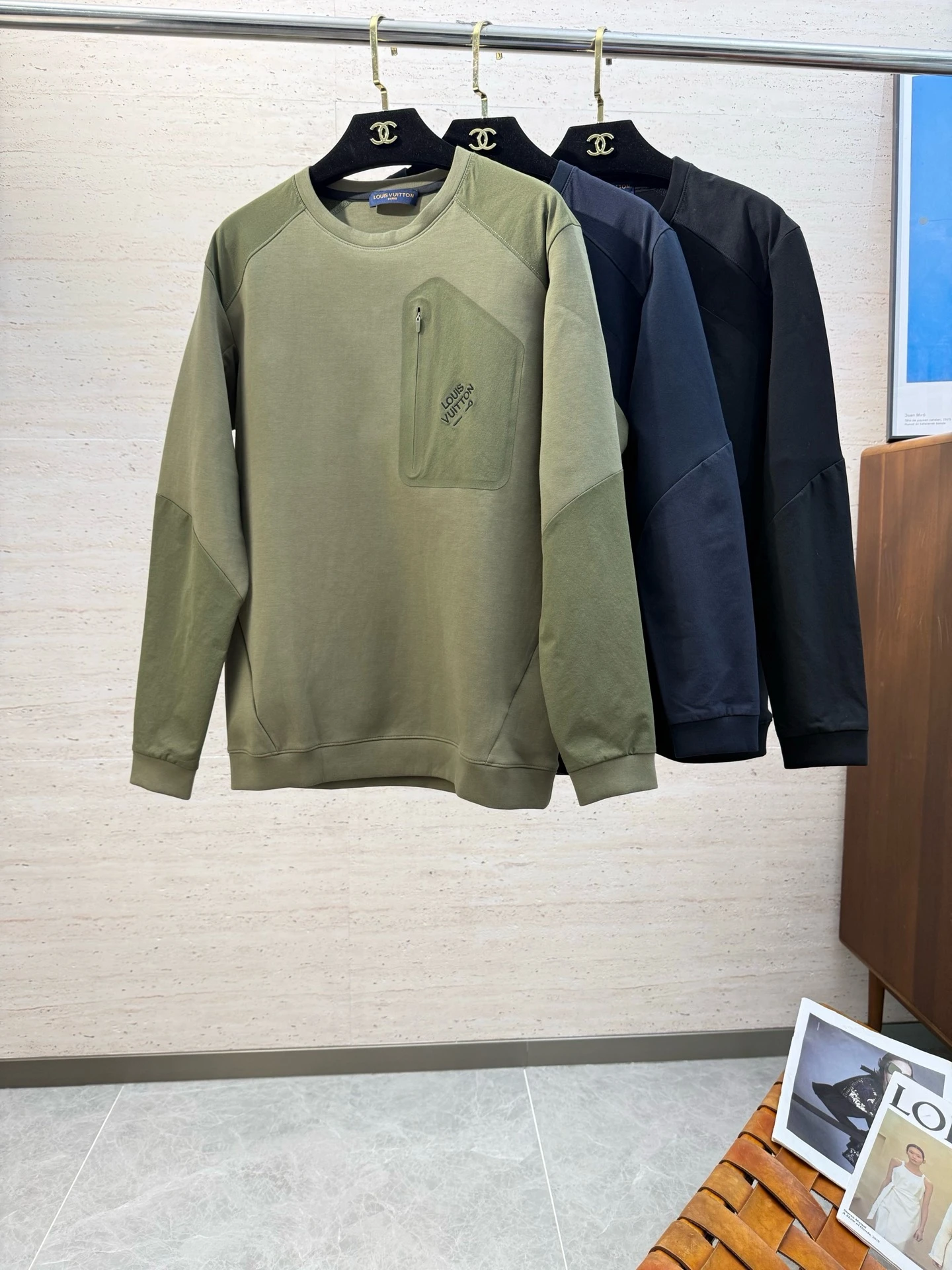 Louis Vuitton Sweatshirts — 9fd1be09