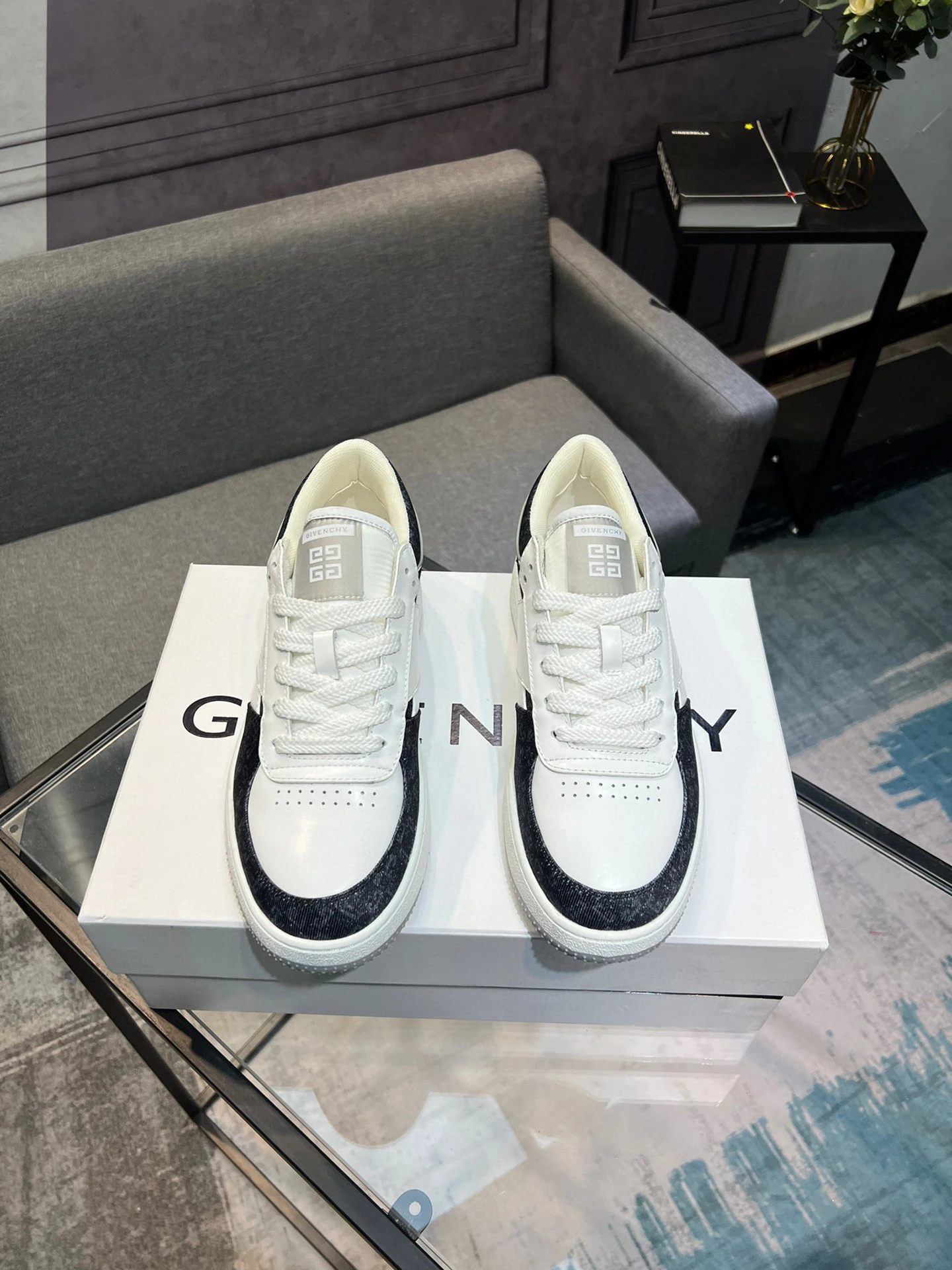Givenchy Shoes — d41772ef