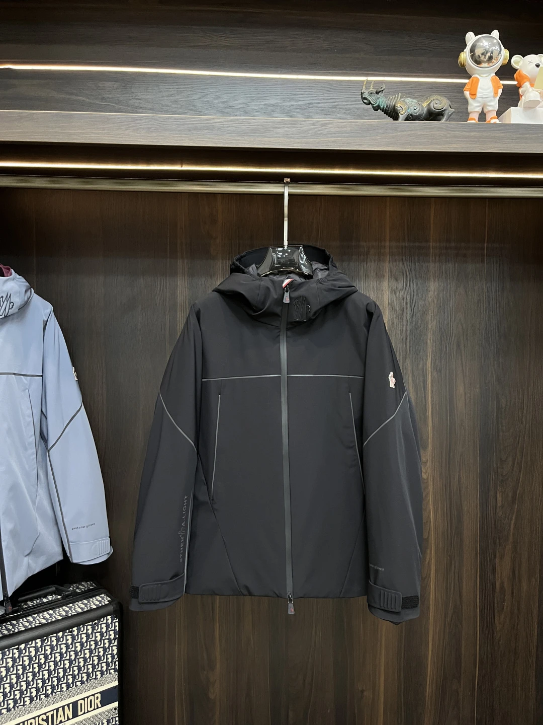 Moncler Down Jacket — 39a158f9