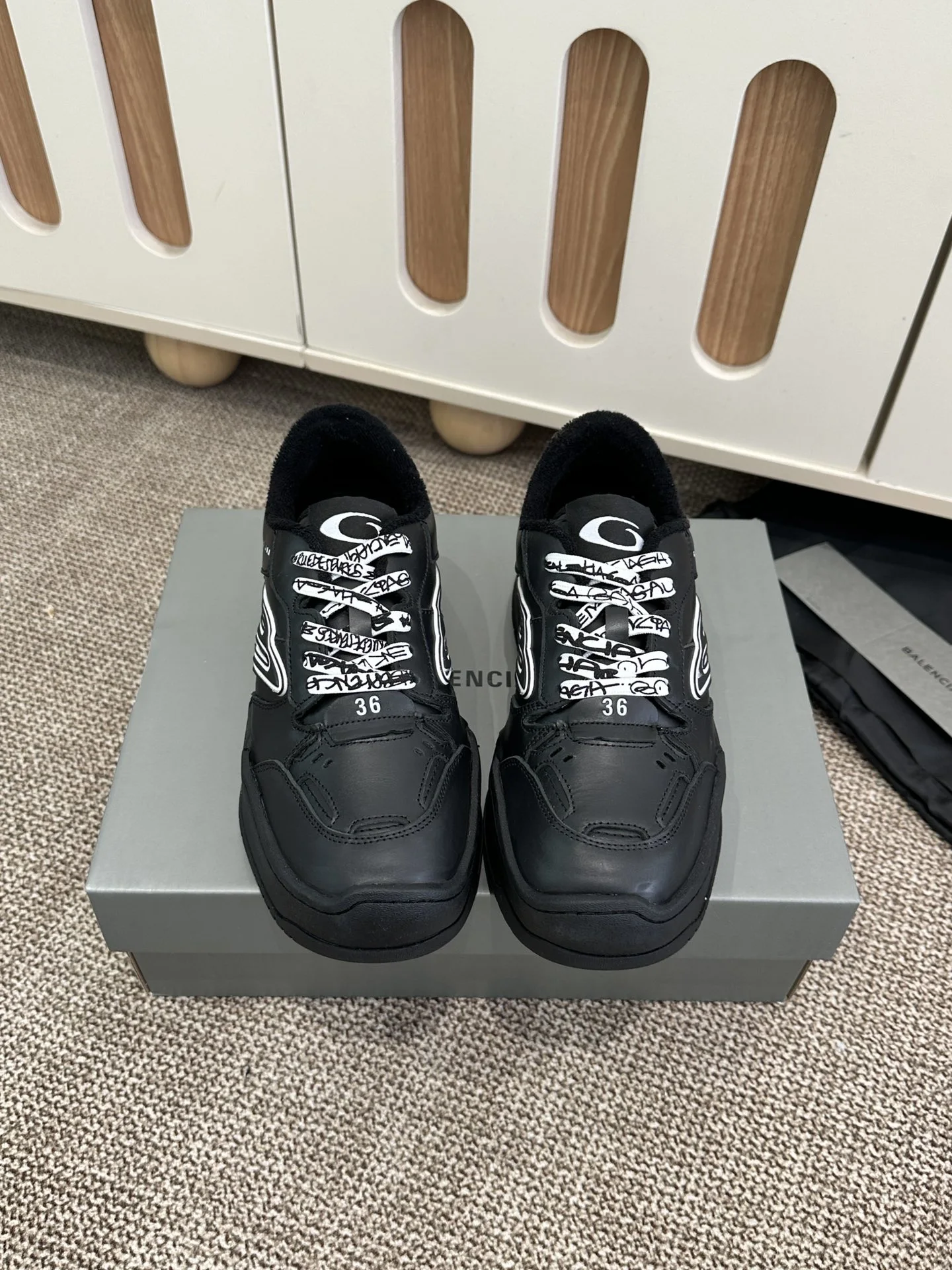 Balenciaga Sneakers — 69ea2737