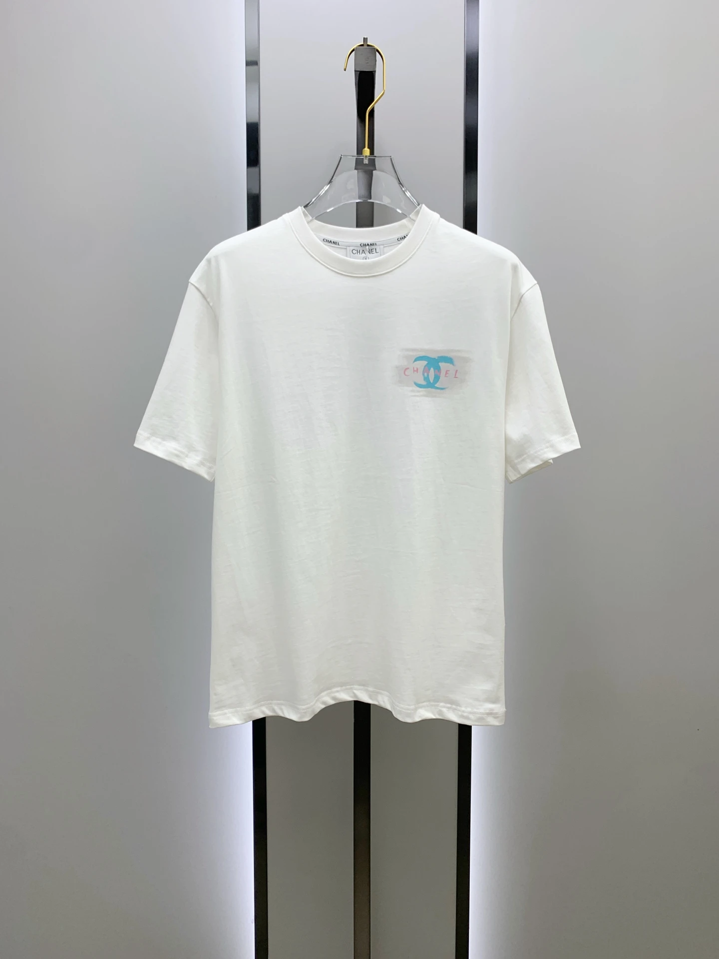 Chanel T-Shirt — a137661c