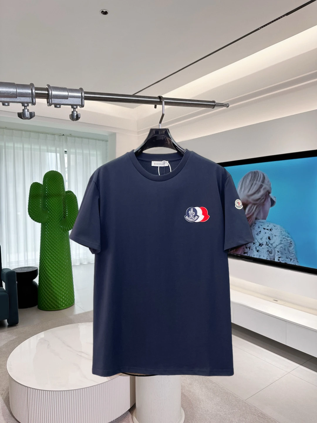 Moncler T-Shirt — cf9887d4