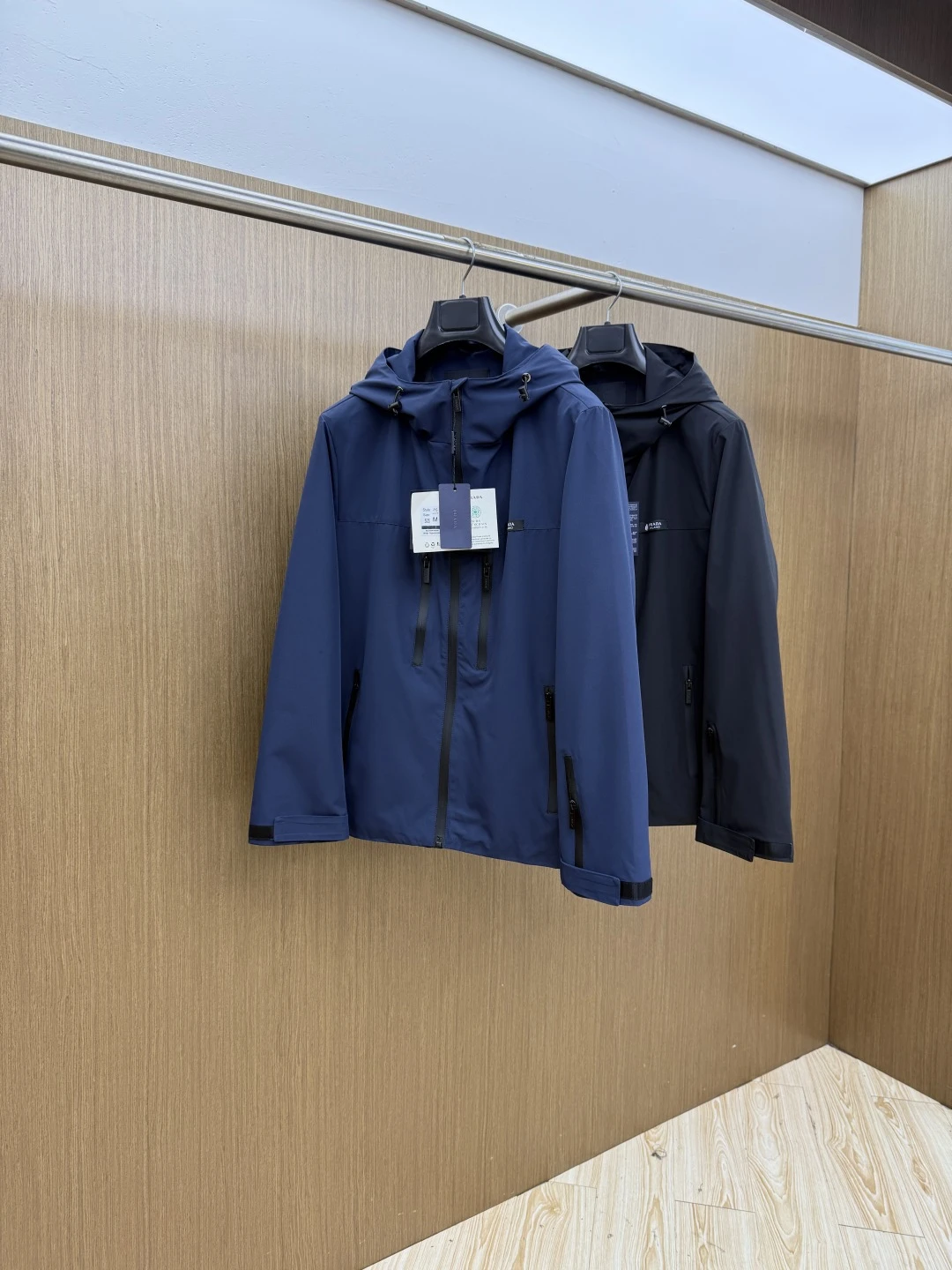 Jackets — 4bda667e
