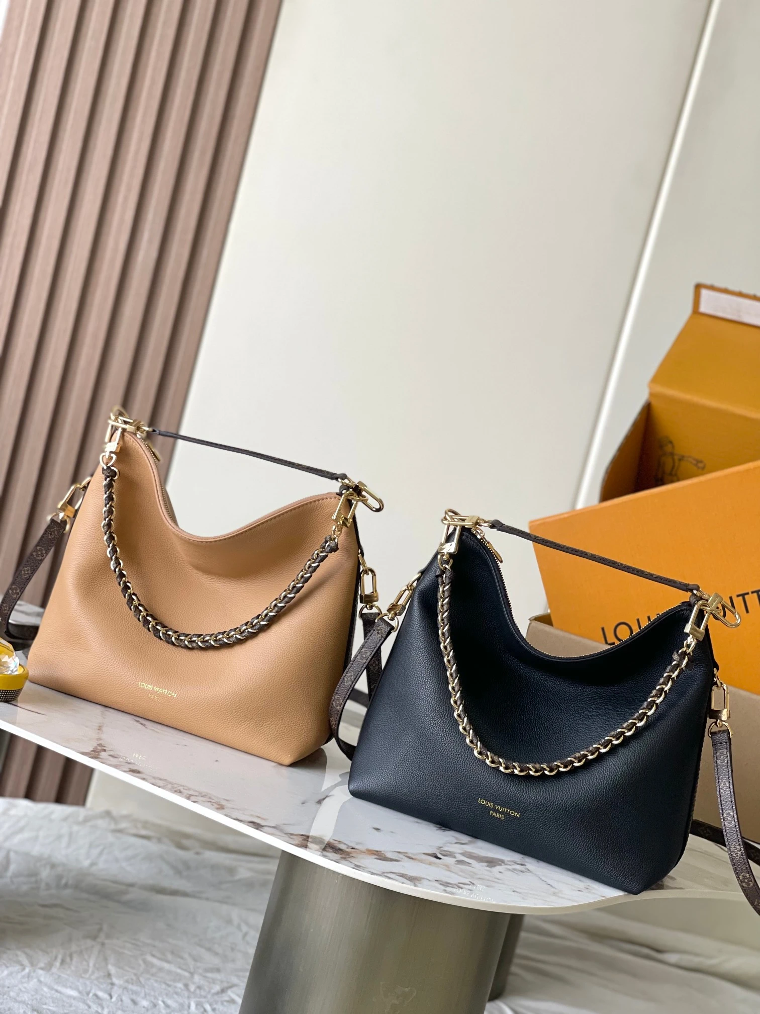 Louis Vuitton Bag — 1106cccc