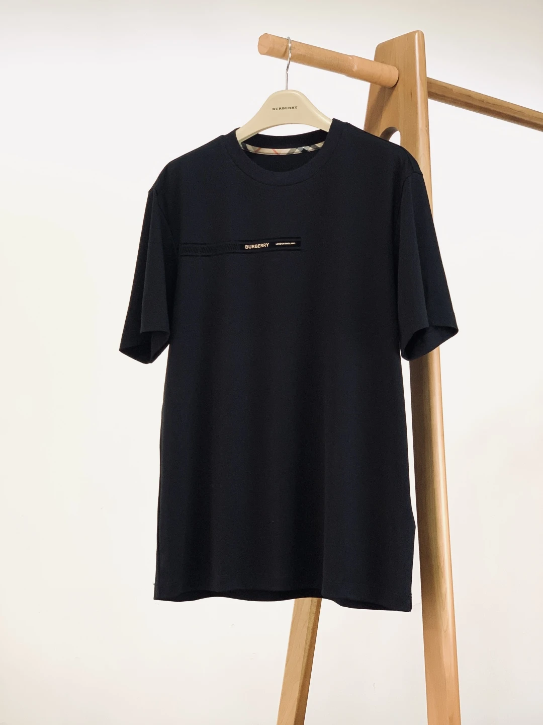 Burberry T-Shirt — 3b708fe2