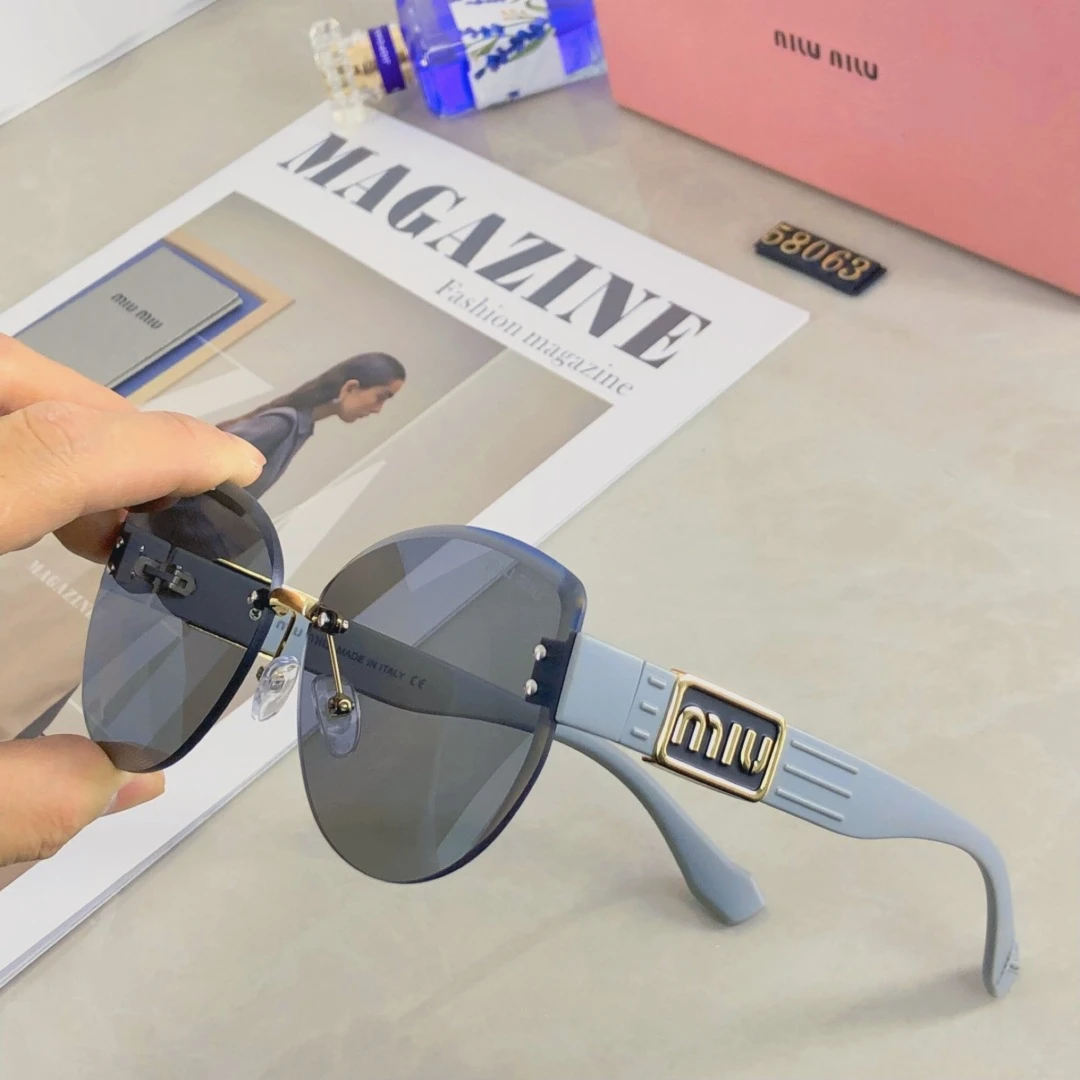 Miu Miu Eyewear — ef8854b2