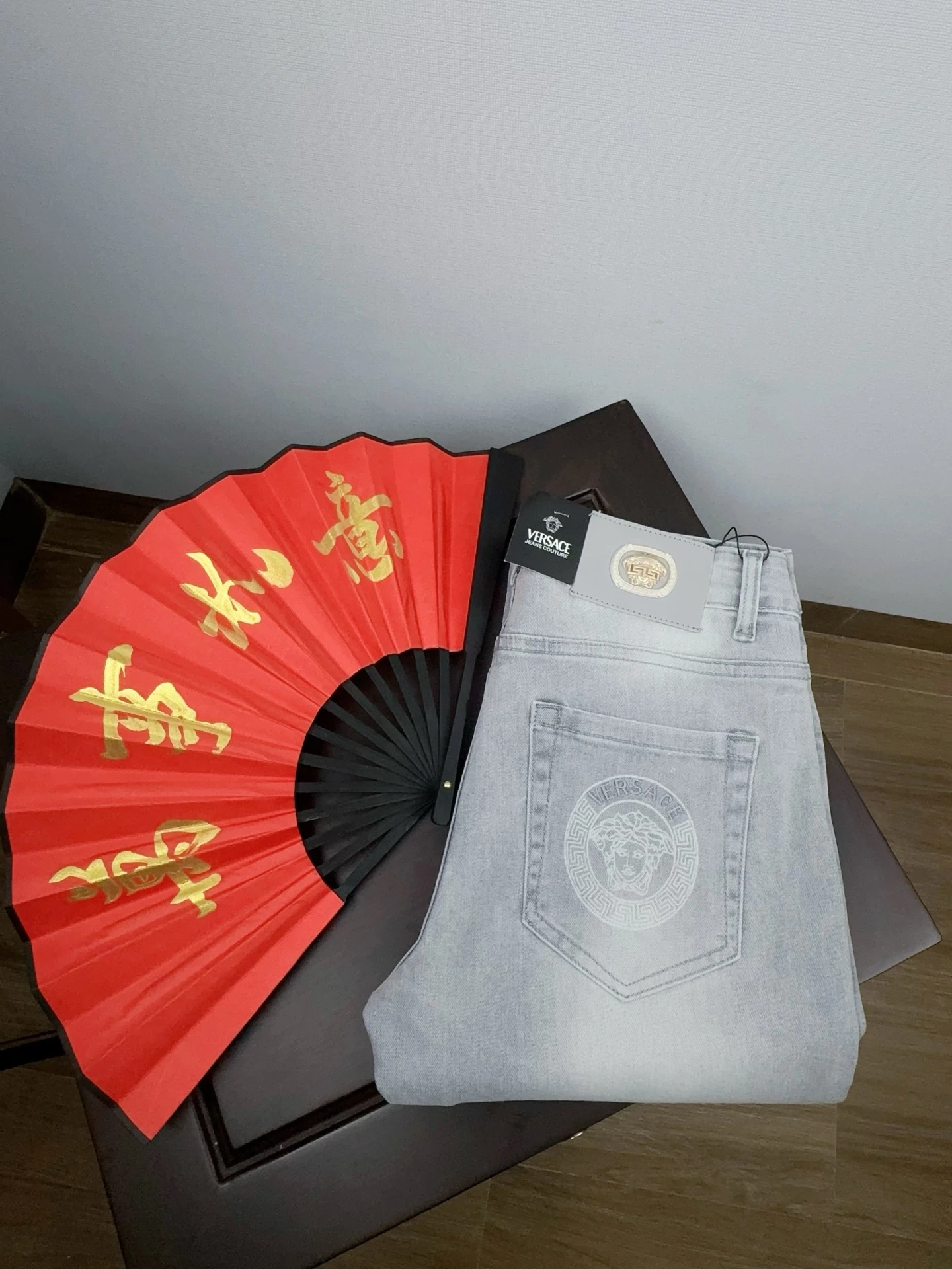 Versace Jeans — 3e2ca5f7