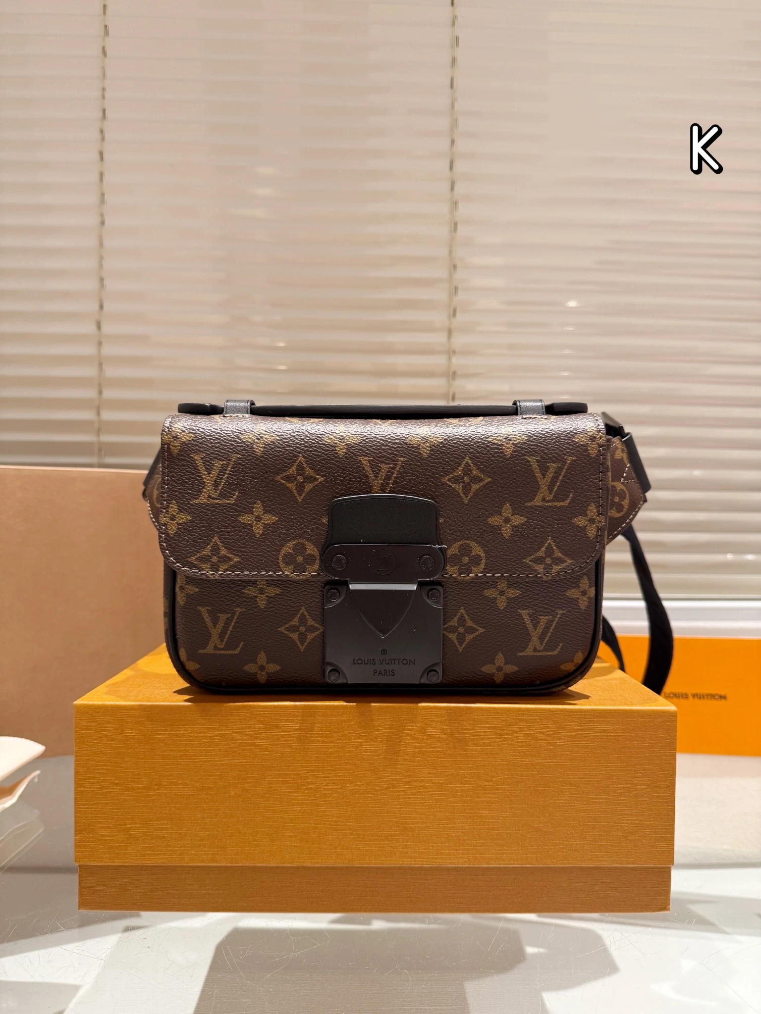 Louis Vuitton Bag — 6b70b0d8