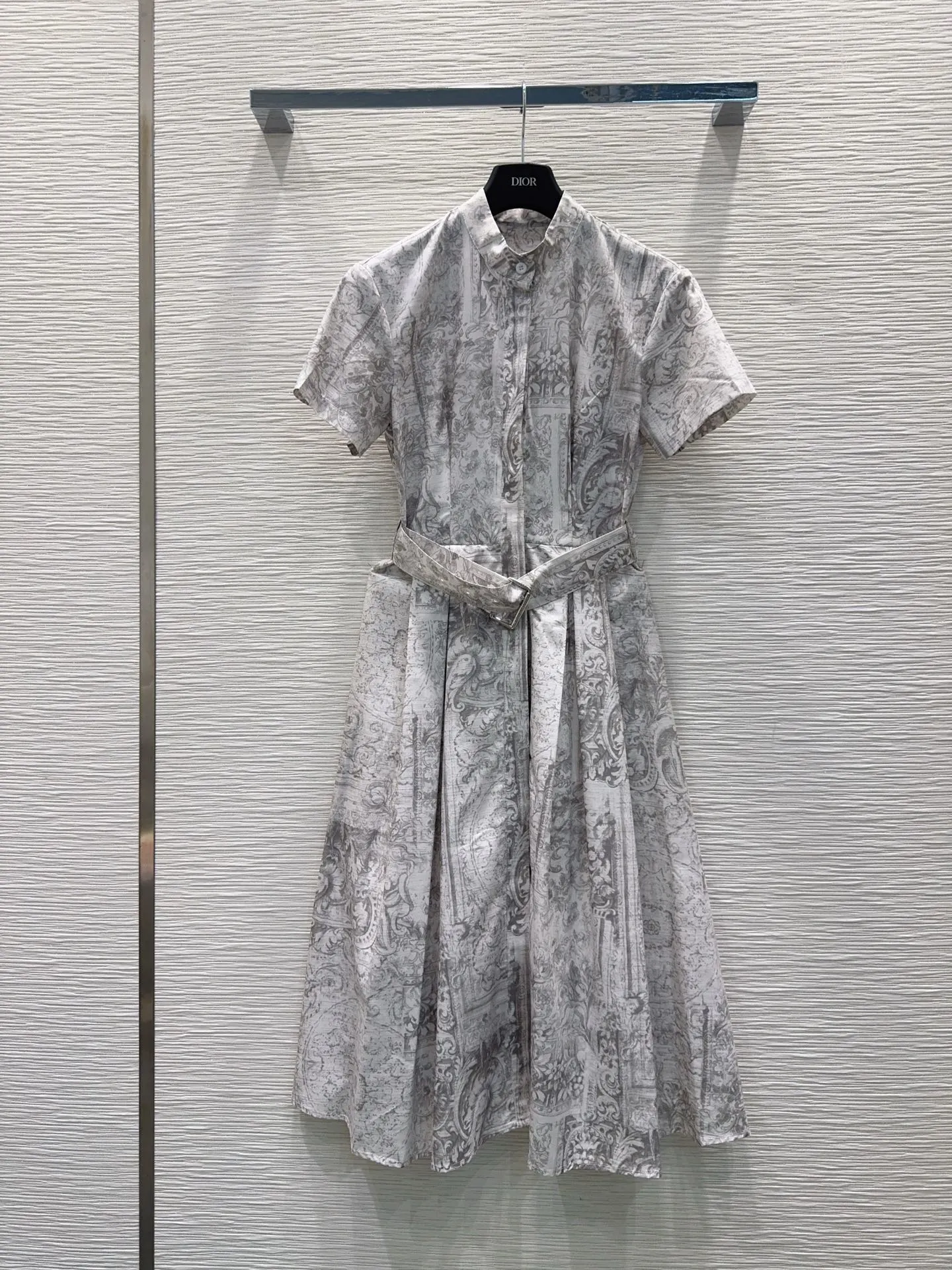 Dresses — a9257806