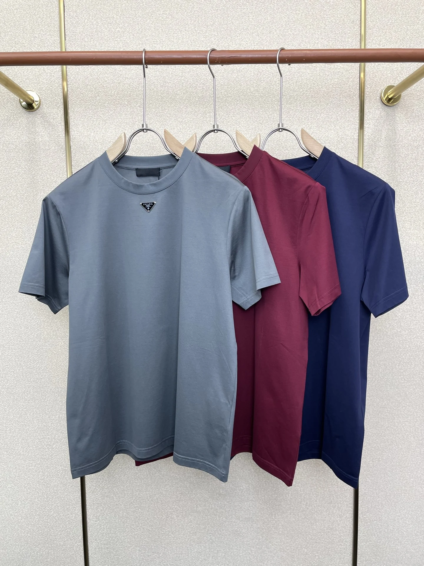 Prada T-Shirt — ba7a6e0f