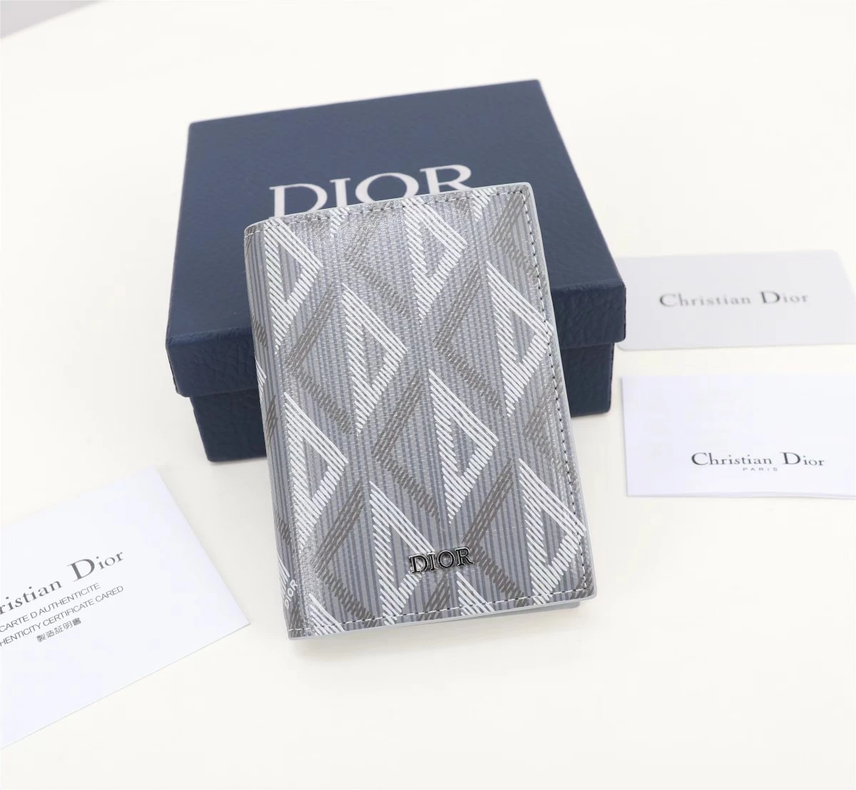 Dior Bag — 60965b13