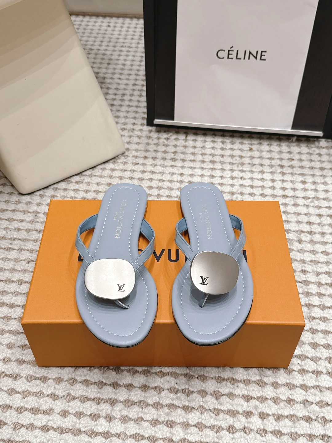 Louis Vuitton Slippers — 9c93ba44