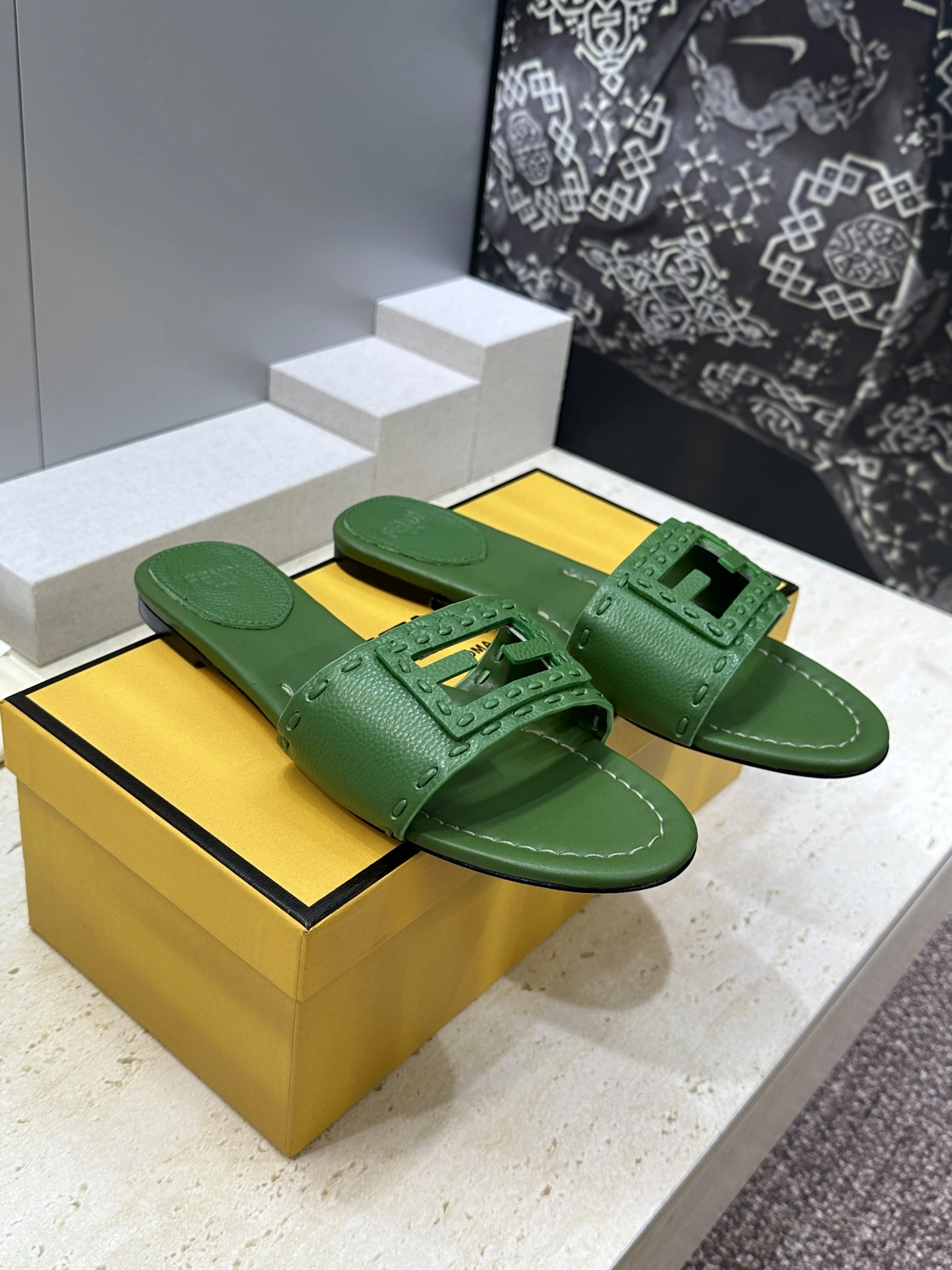 Fendi Slippers — ca7a6e3c