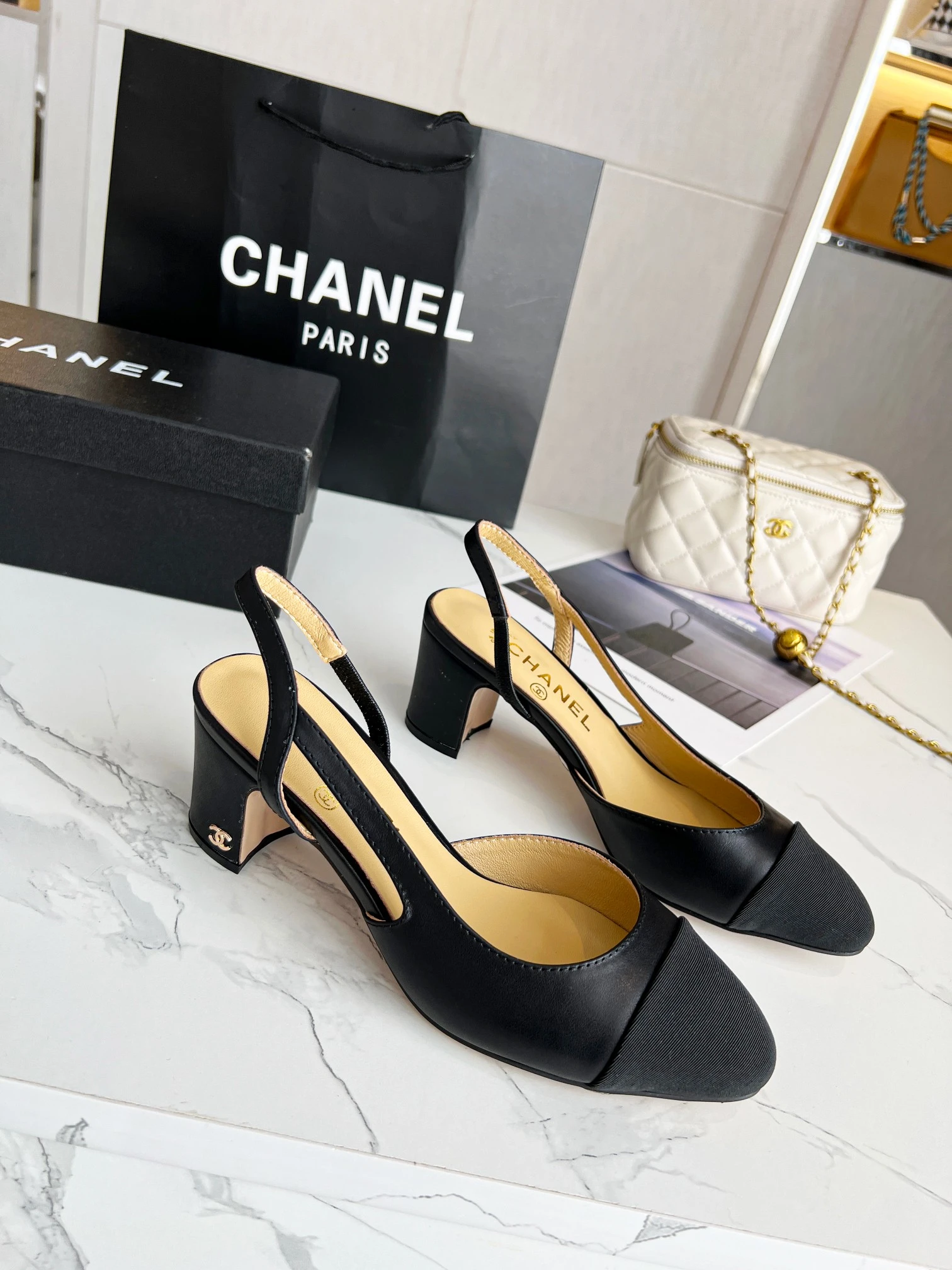 Chanel Sandals — e436ad41