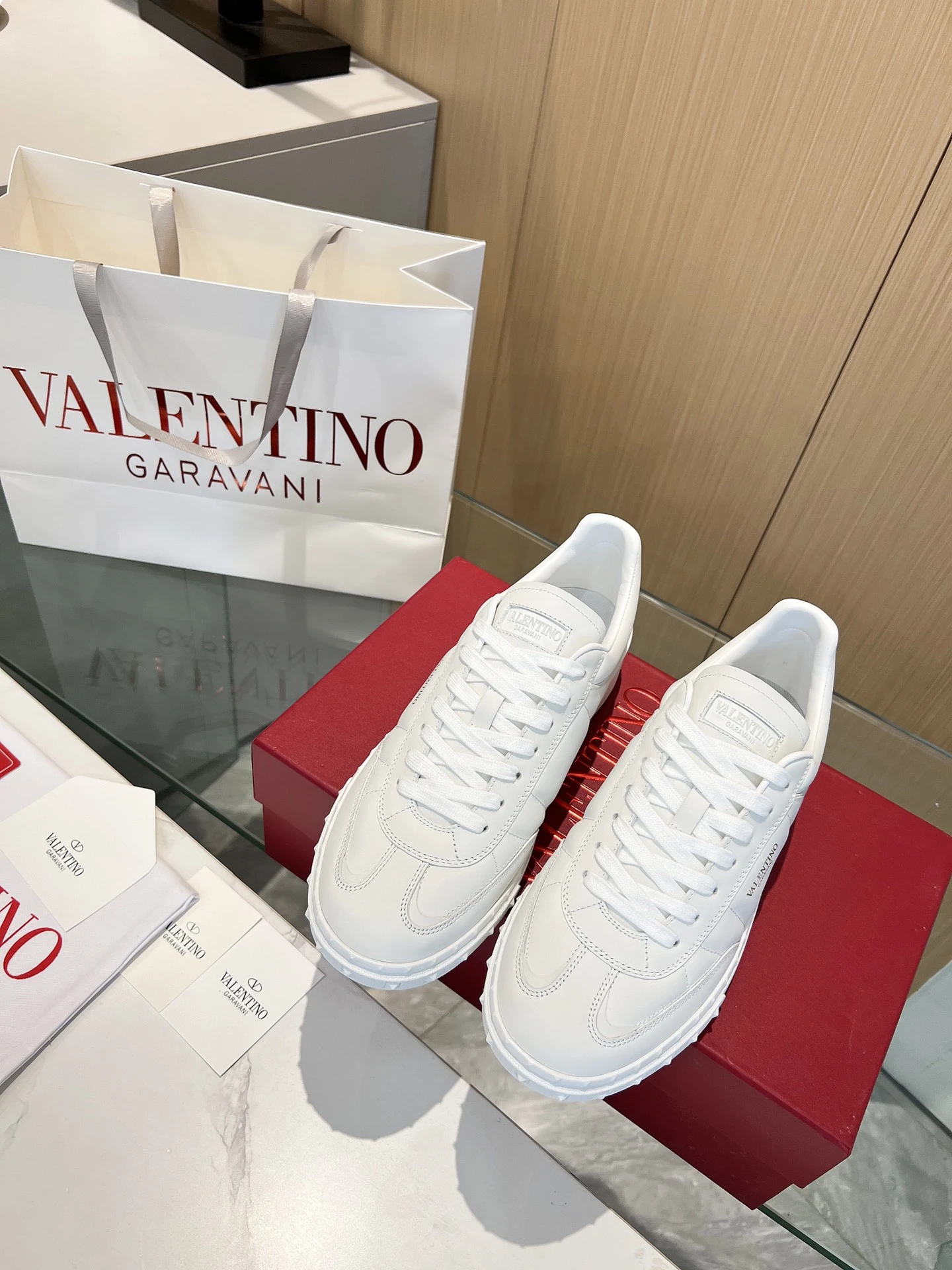 Valentino Sneakers — d916c444